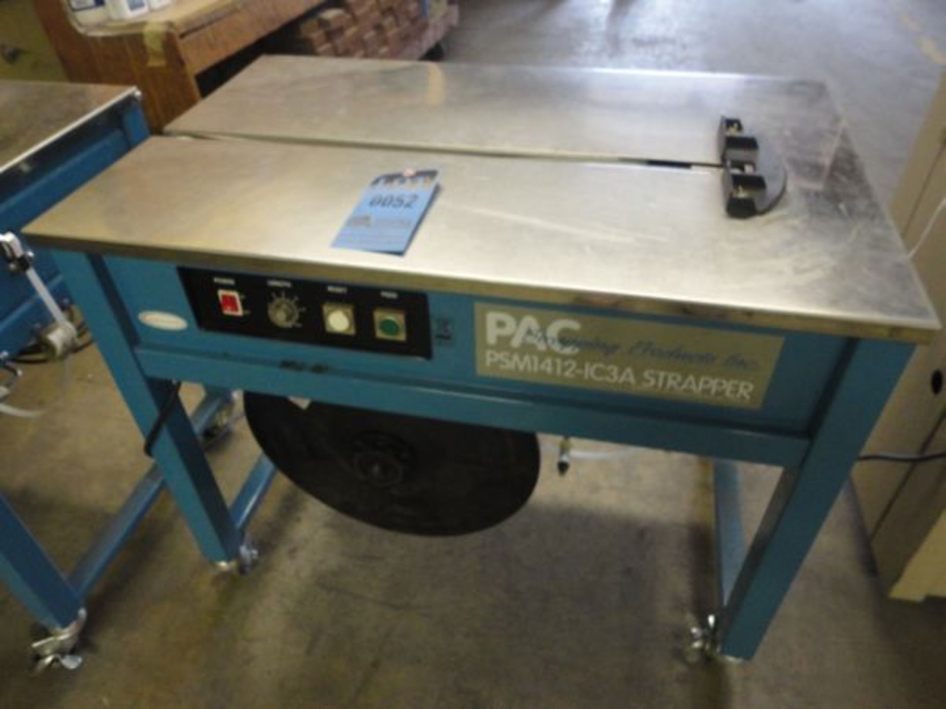 PAC SHIPPING PRODUCTS MODEL PSM1412-1C3A PORTABLE PLASTIC STRAPPER; S/N 907138160
