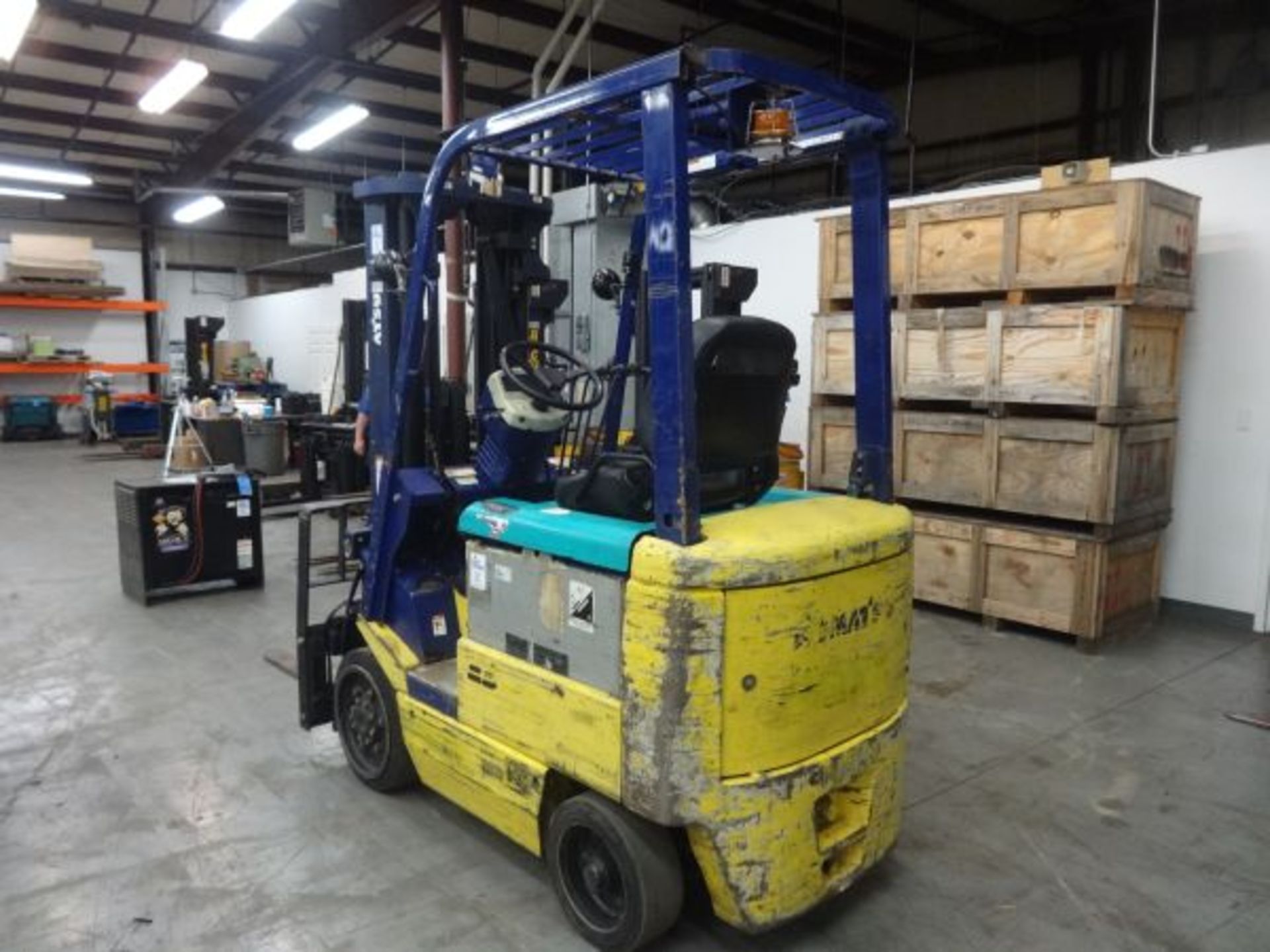 5,000 LB KOMATSU MODEL FB25SH-5 SIT-DOWN ELECTRIC LIFT TRUCK; S/N 731-6356587, 36-VOLT, 3-STAGE - Bild 3 aus 9