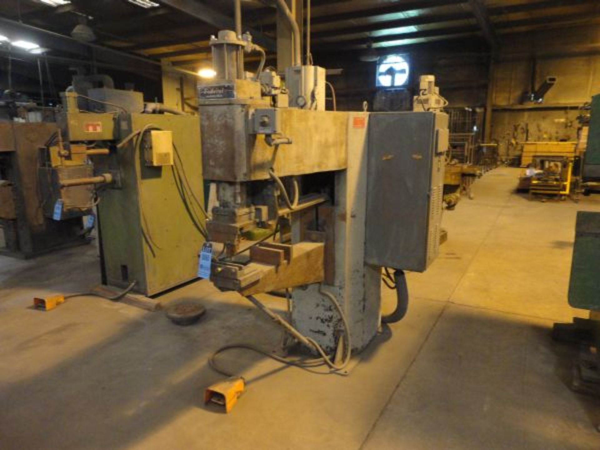 75 KVA FEDERAL MODEL PA-1-24 RAM TYPE SPOT WELDER; S/N 19338