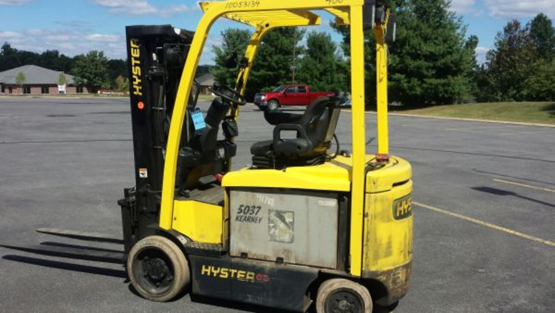 6,500 LB HYSTER MODEL E65XN-40 ELECTRIC SIT DOWN LIFT TRUCK; S/N A268N02166G, 188" LIFT HEIGHT - Image 2 of 4