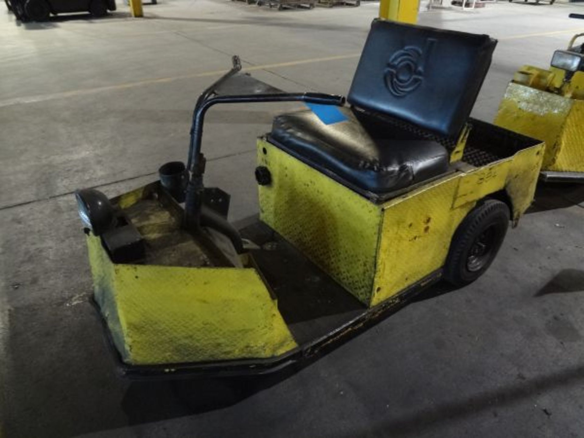 CUSHMAN 3-WHEEL ELECTRIC MAINTENANCE CART