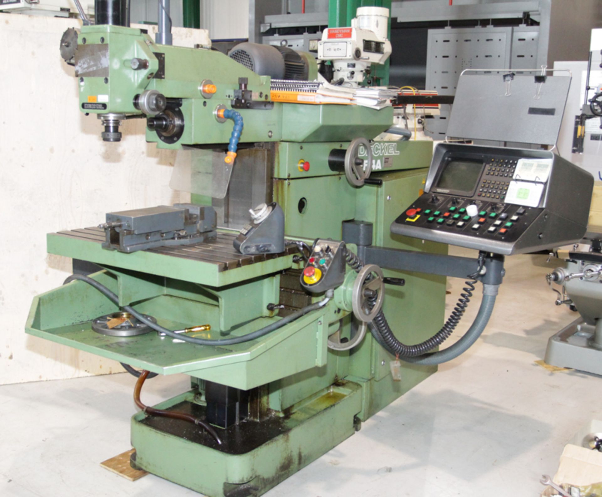 DECKEL CNC MILLING MACHINE MOD FP-4A, 18" X 32" TABLE, GRUNDING CNC CONTROL, W/ ASSORTED TOOL