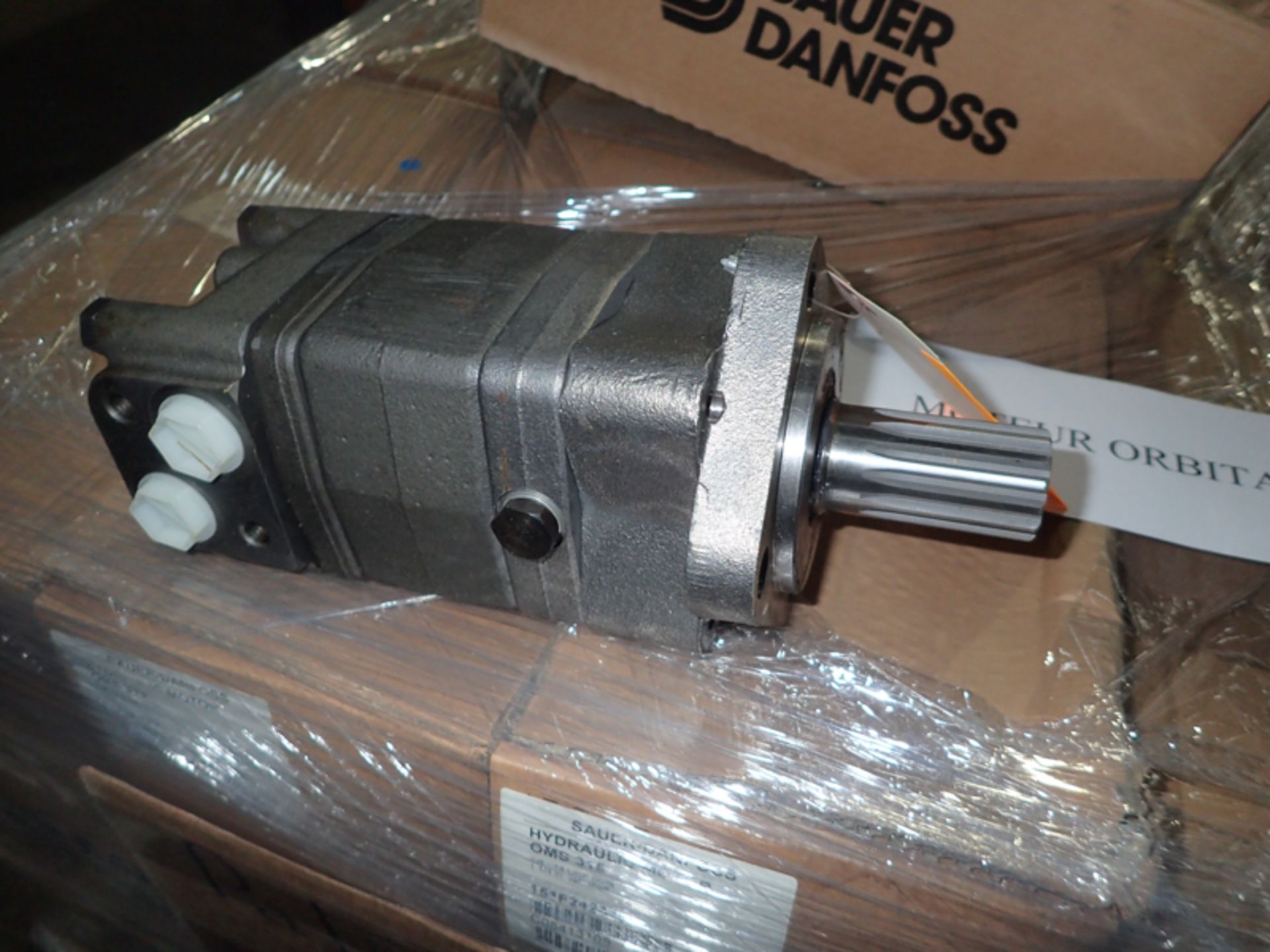 "NEW" SAUER DANFOSS ORBITAL MOTORS, PART # 151F2423 (1 PALLET)