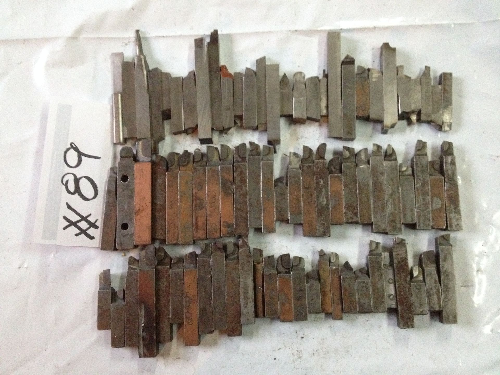 (79) TOOLS LATHES CARBIDE AND HSS