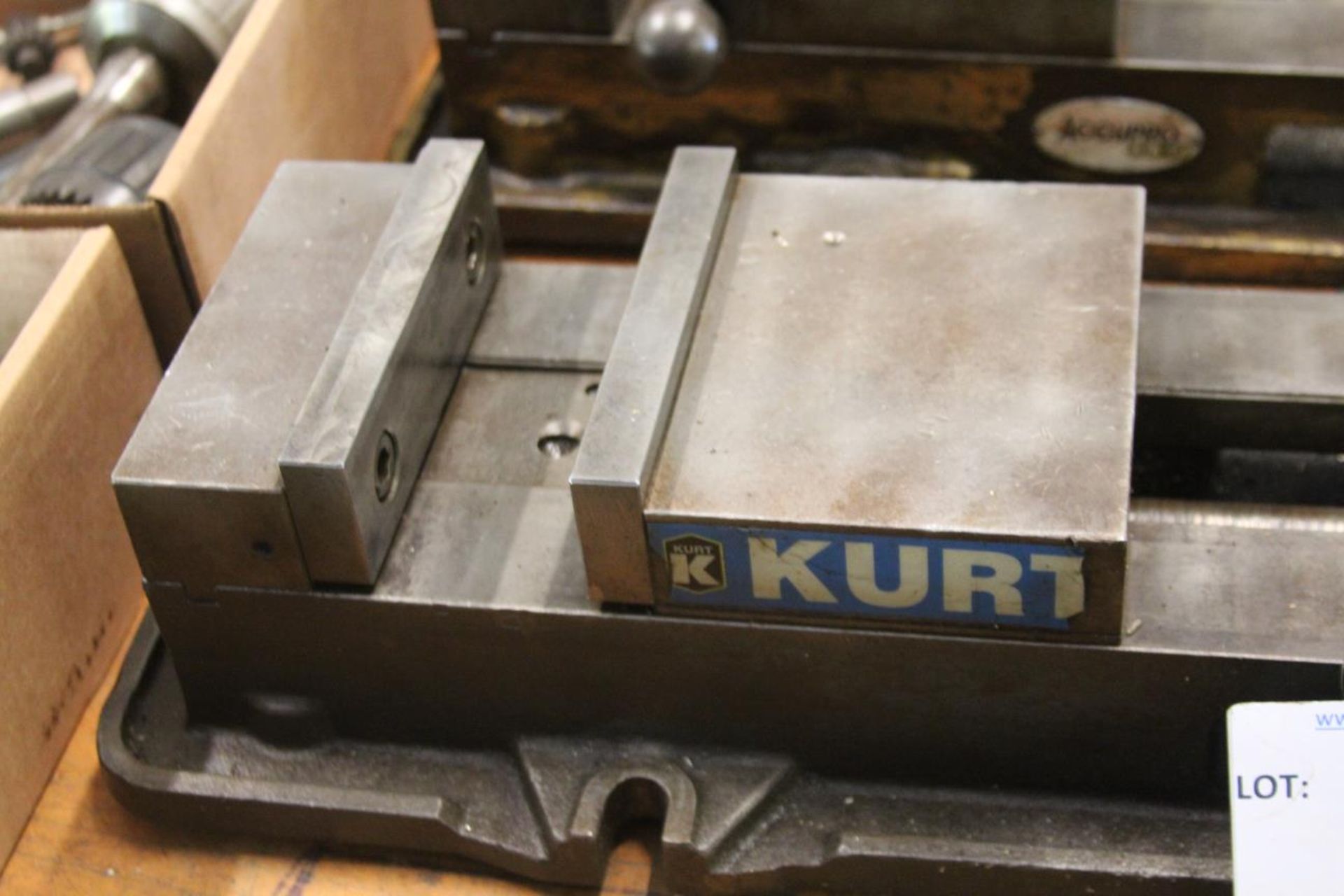 Kurt D675 6" Mill Vise - Image 2 of 3