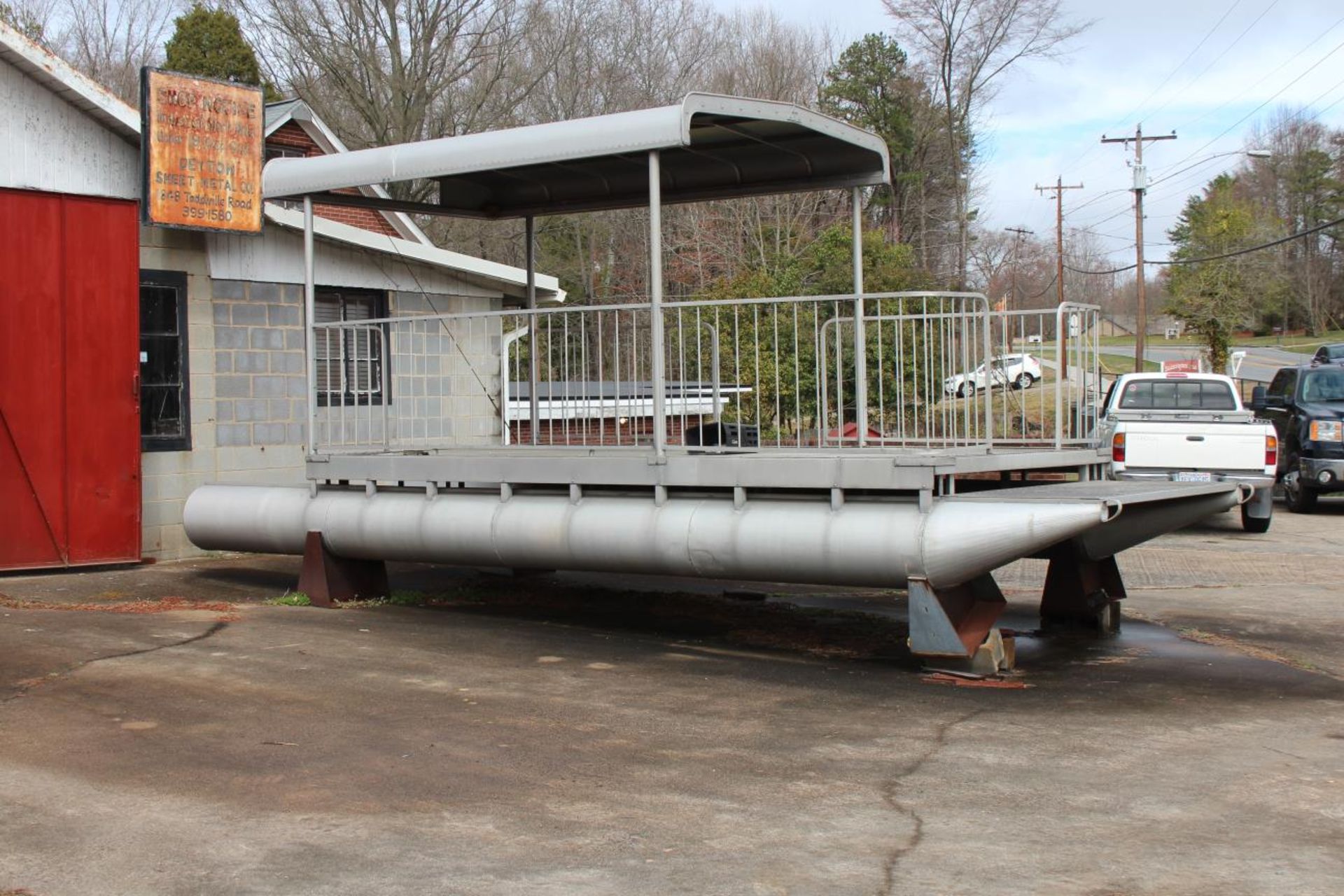 23' Aluminum, Shop Made Pontoon Boat  Deck 16' x 8', Overall Height 10' - Image 2 of 6