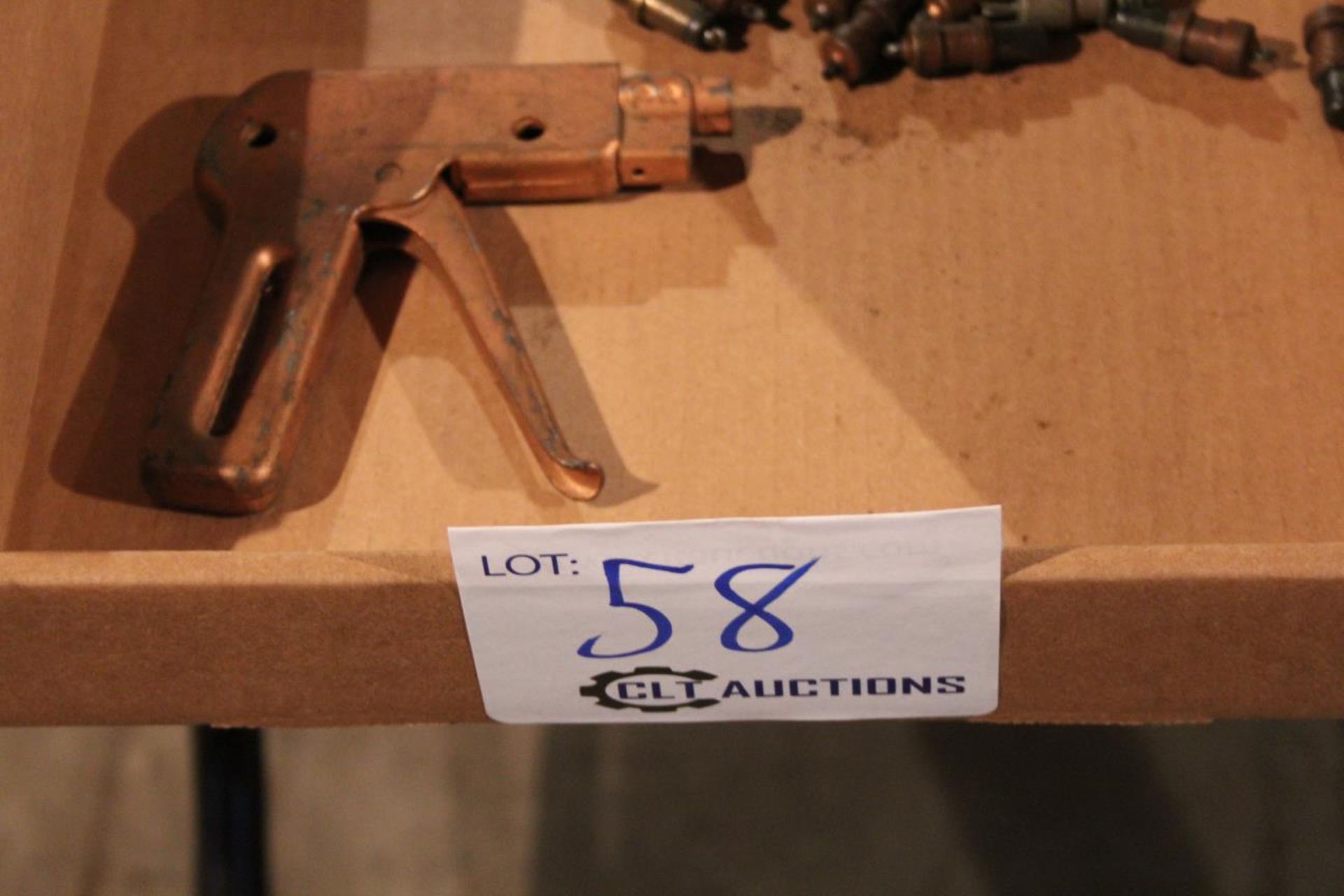 Temporary Sheet Metal Fasteners & Gun - Image 2 of 2