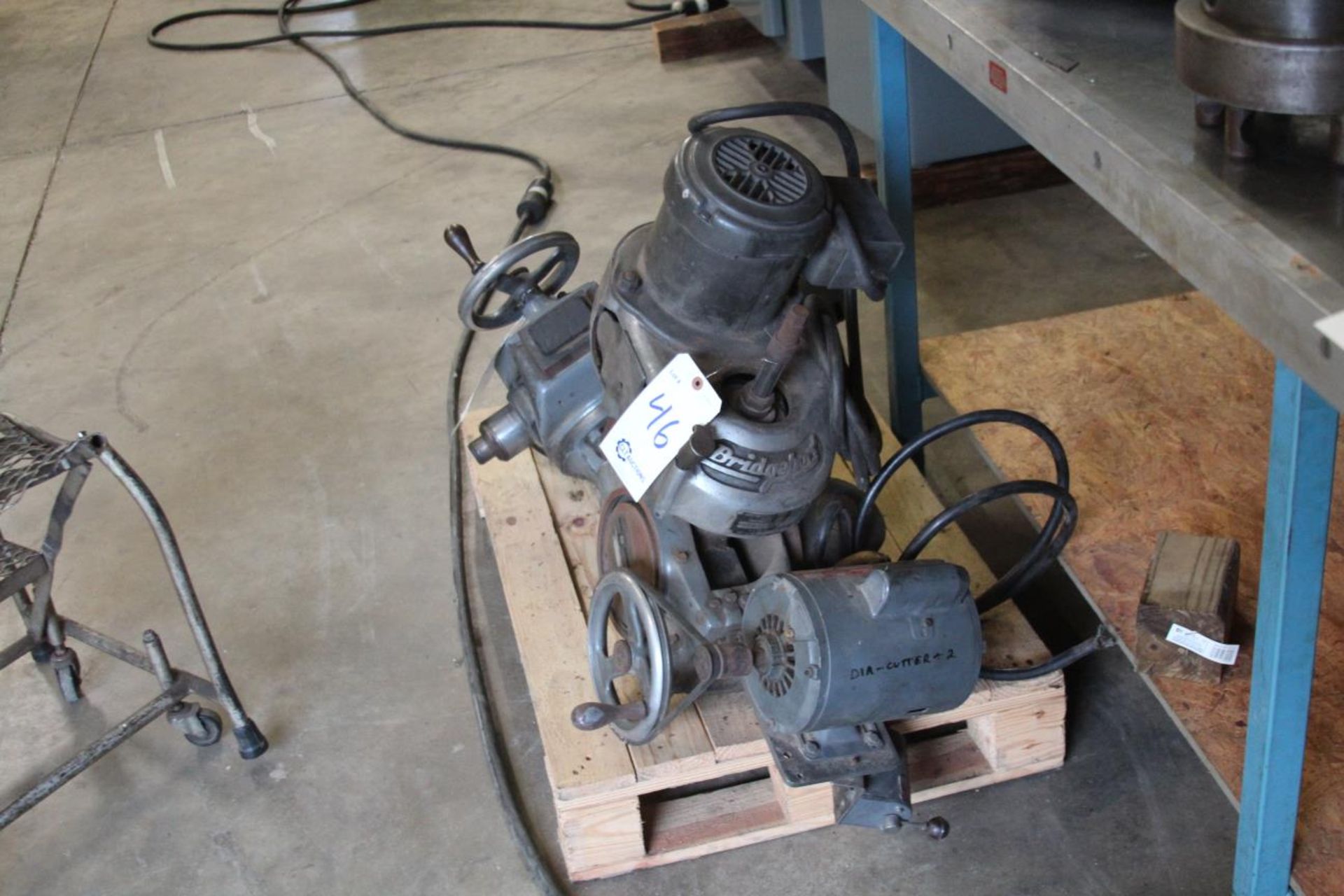 Bridgeport Cherrying Head W/ 1PH Power Drive 1/2HP/220V/3PH - Image 2 of 3