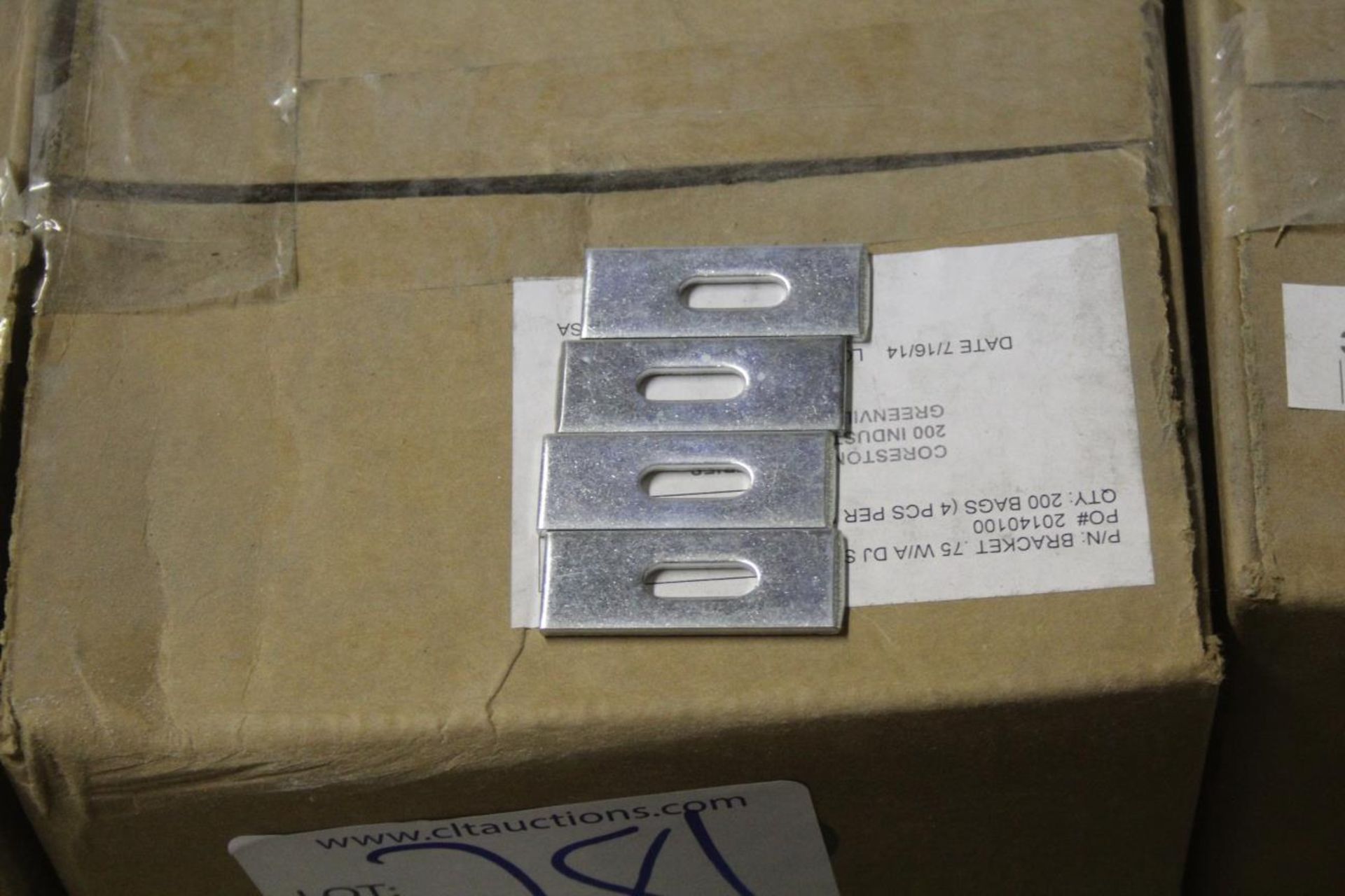 Pallet of Mounting Brackets - Image 3 of 4
