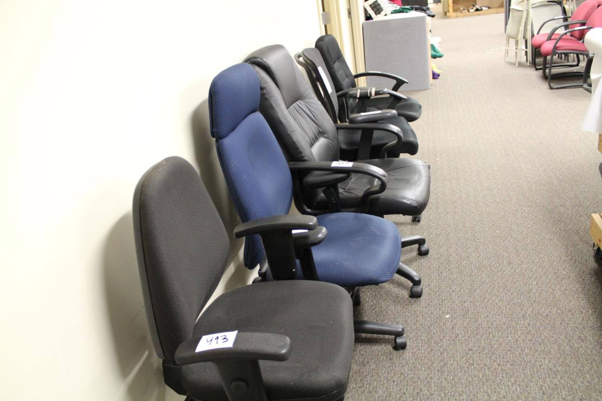 Office Desk Chairs - Image 3 of 3
