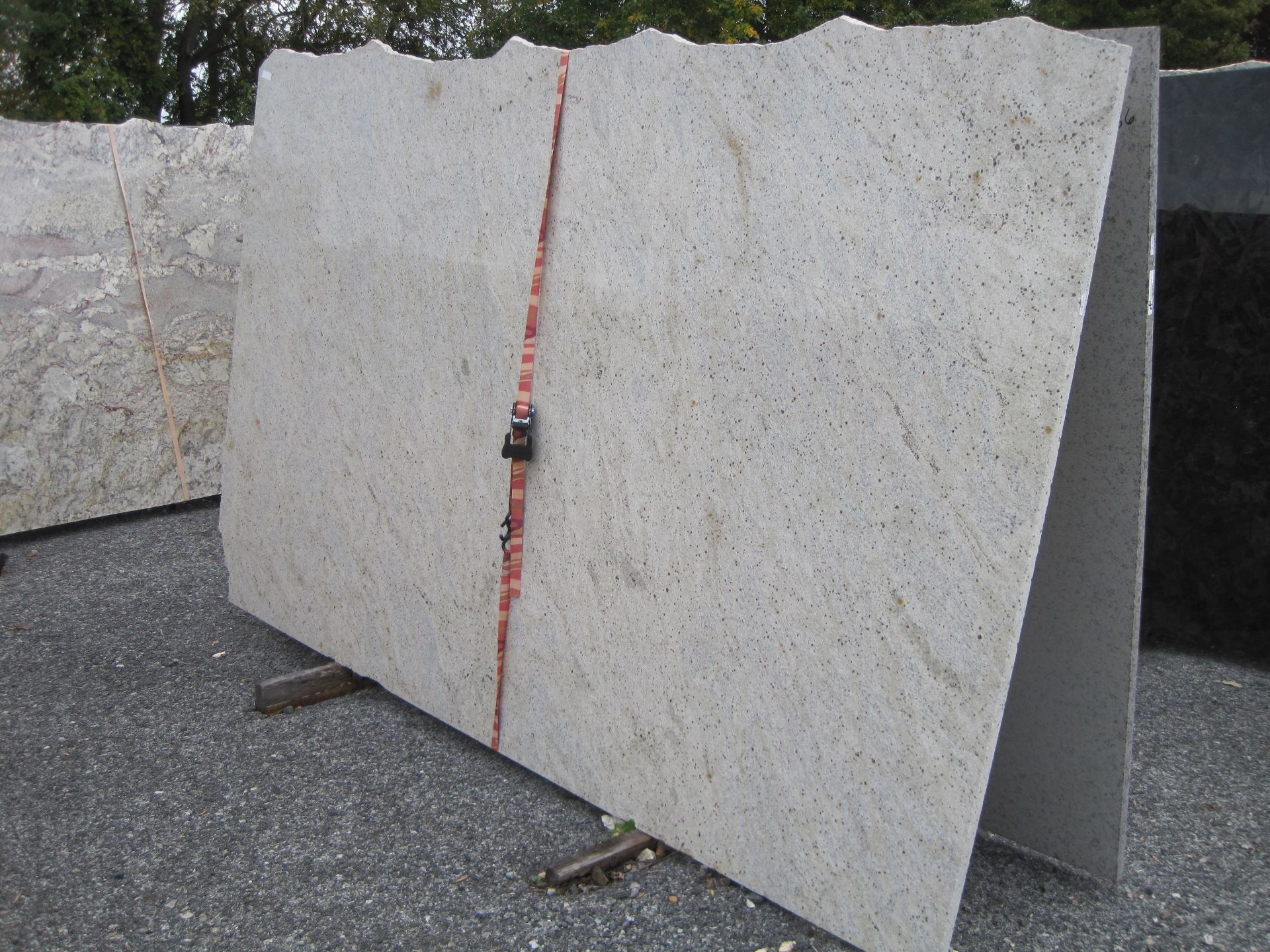 Granite, Kashmir White, 125" x 75"
