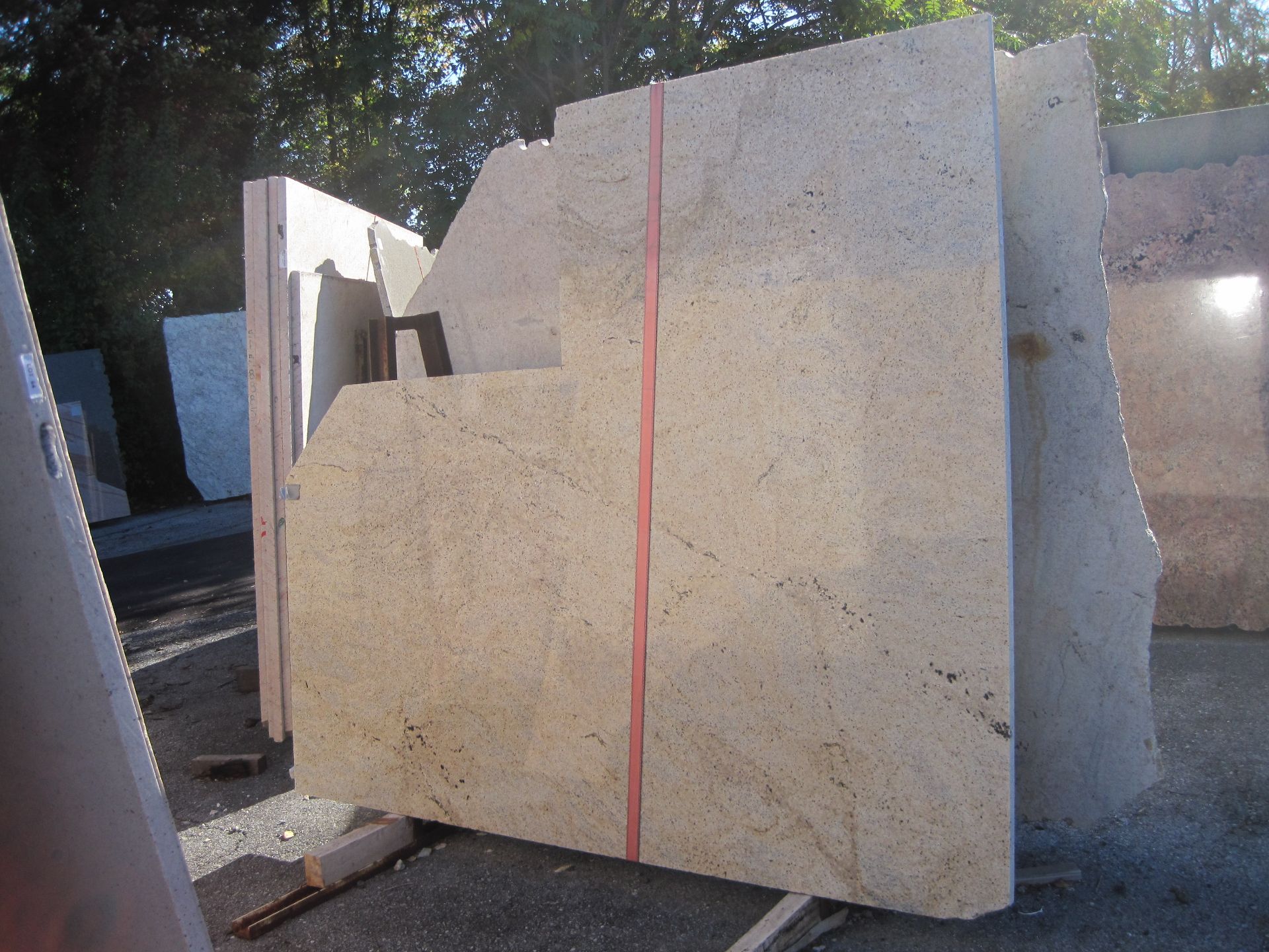 Granite, Kashmir White, 89" x 75"