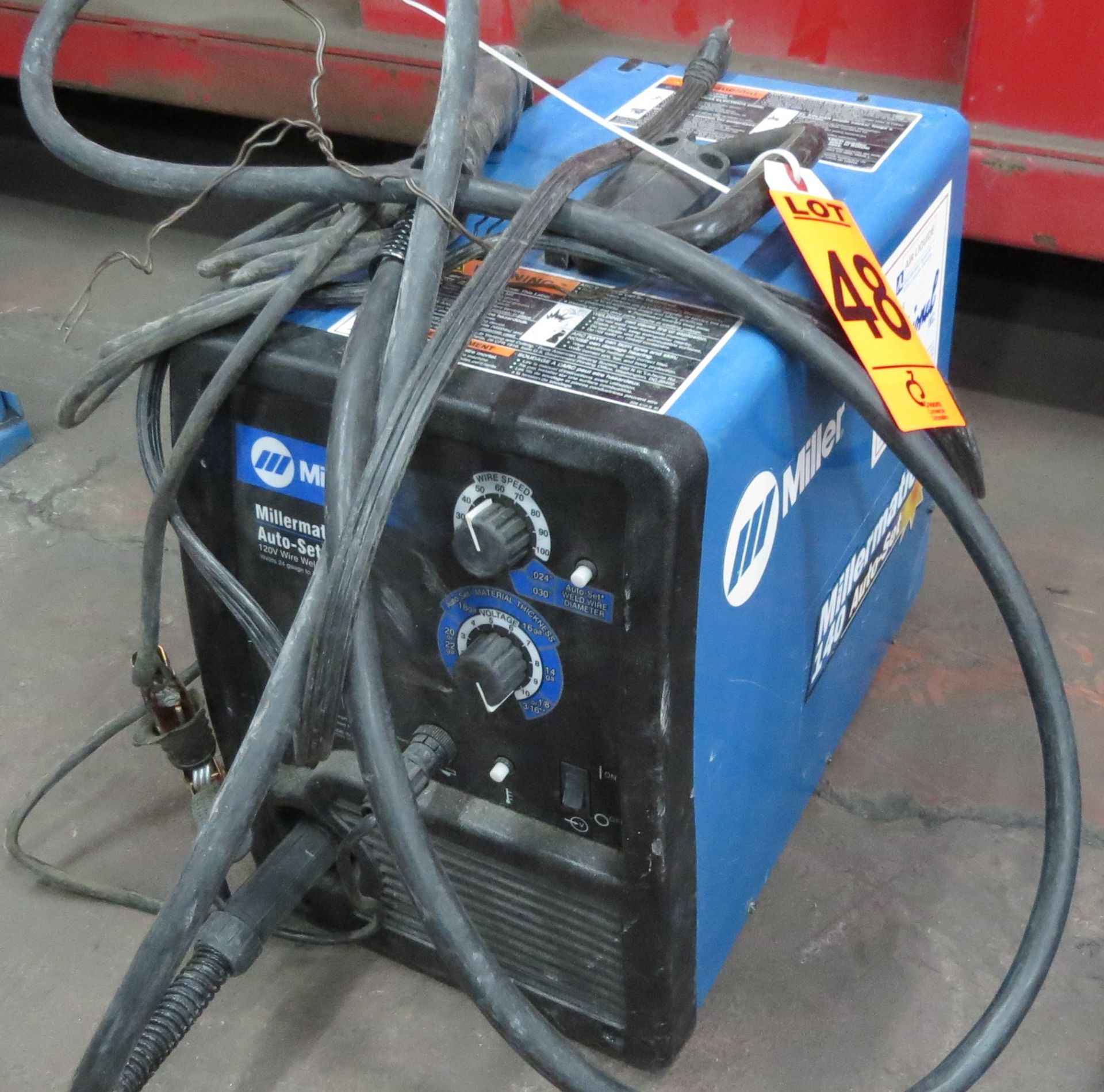 Miller Millermatic 140 Auto Set 115V Welder Model: M907335, s/n: MD141914N - Image 2 of 2