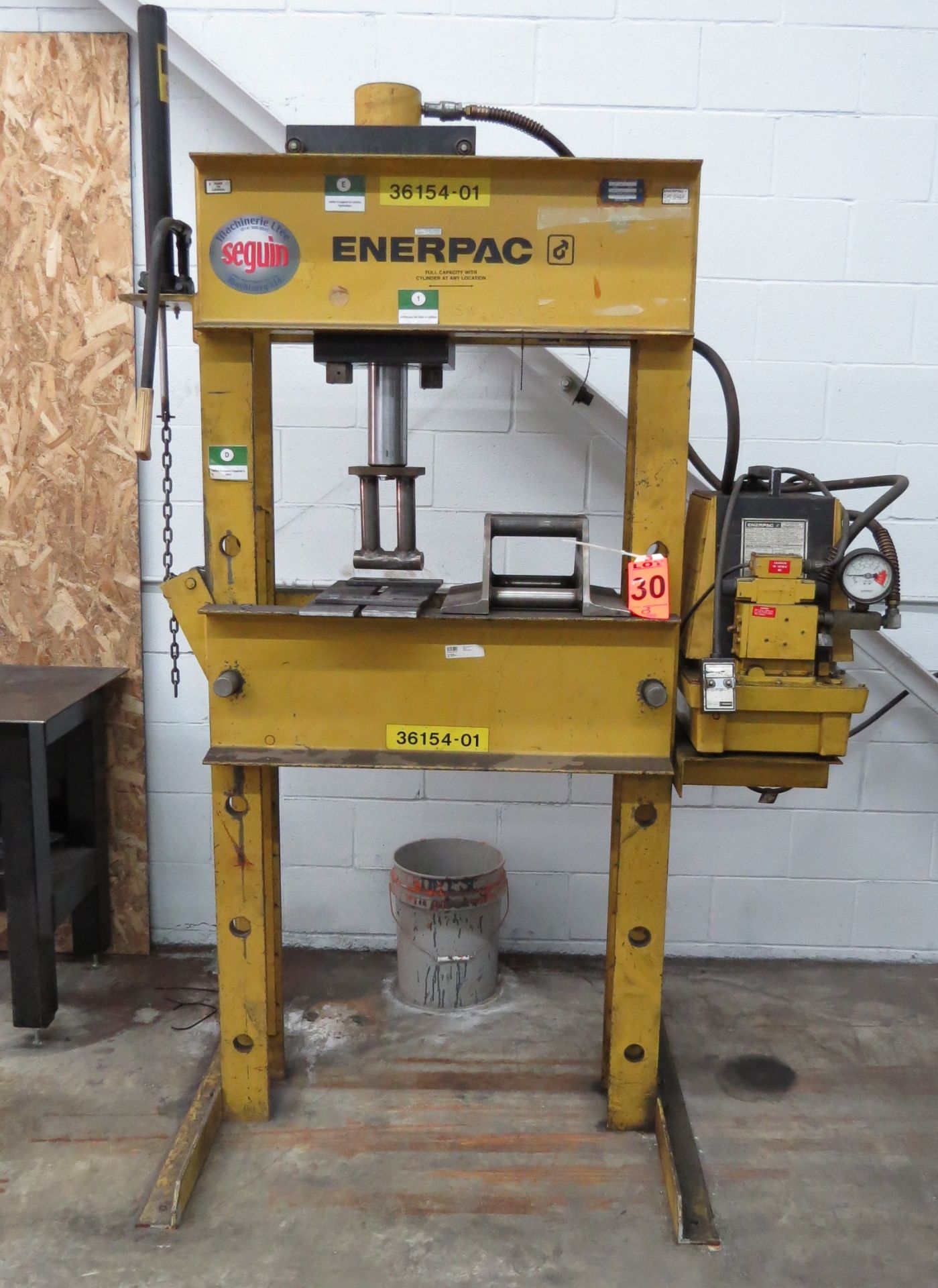 Enerpac Model: PER3042A Hydraulic Powered Shop Press c/w Electric Powered Power Pack - Image 2 of 2