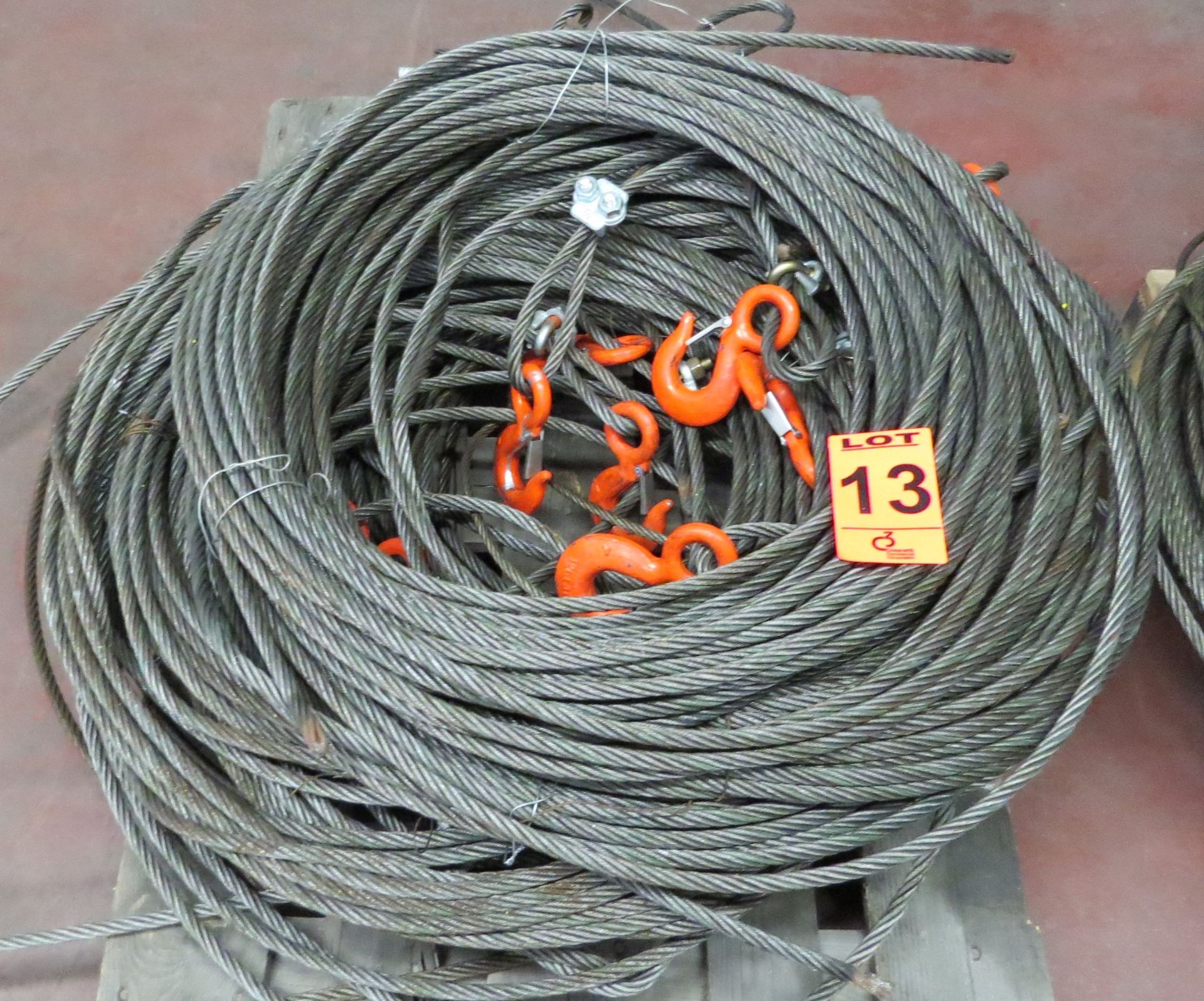 Lot Cable & Hooks