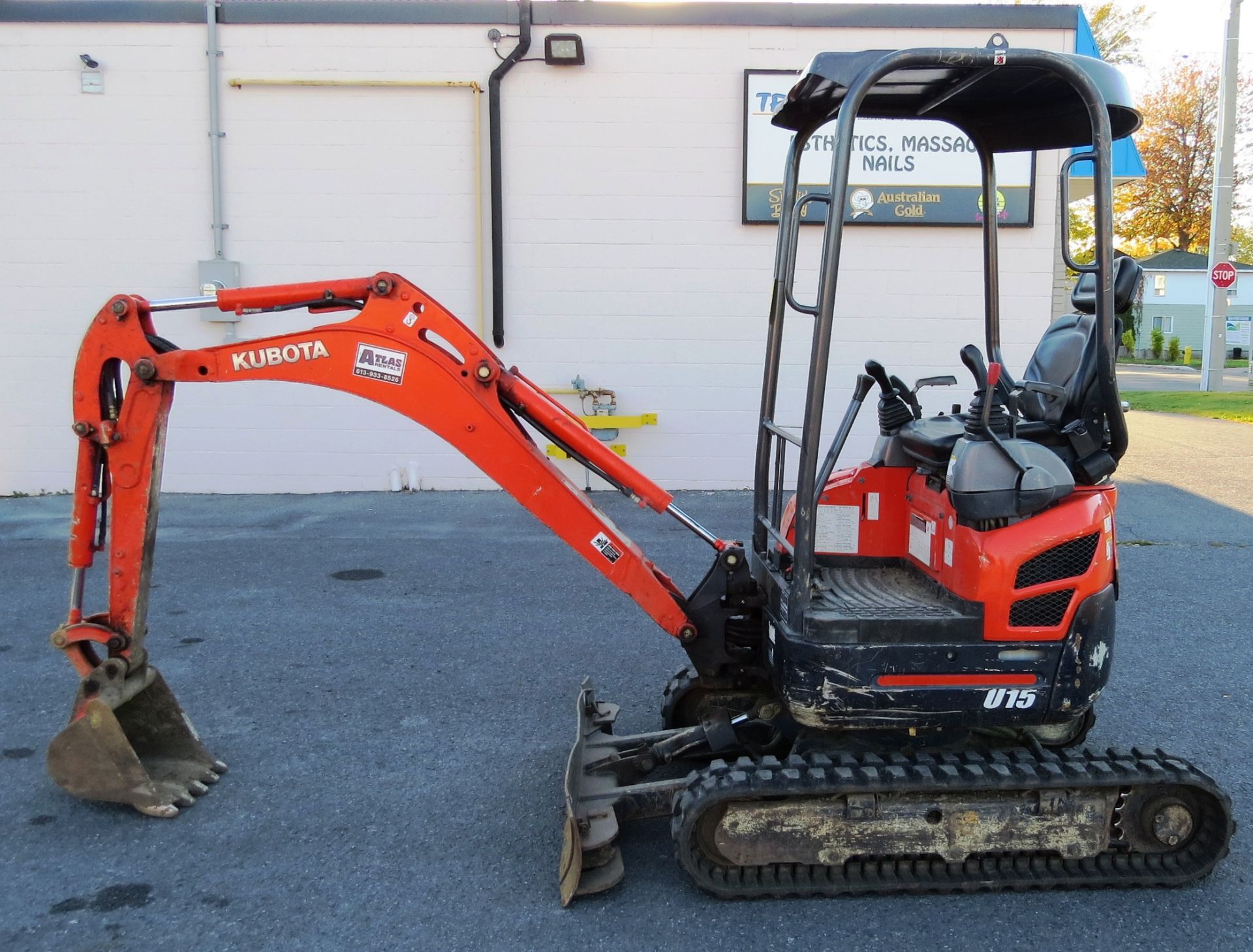 2007 Diesel Kubota 3030-02 with 7ft 6 Reach includes Digging and Ditch Bucket 1957 Hours - Image 4 of 9