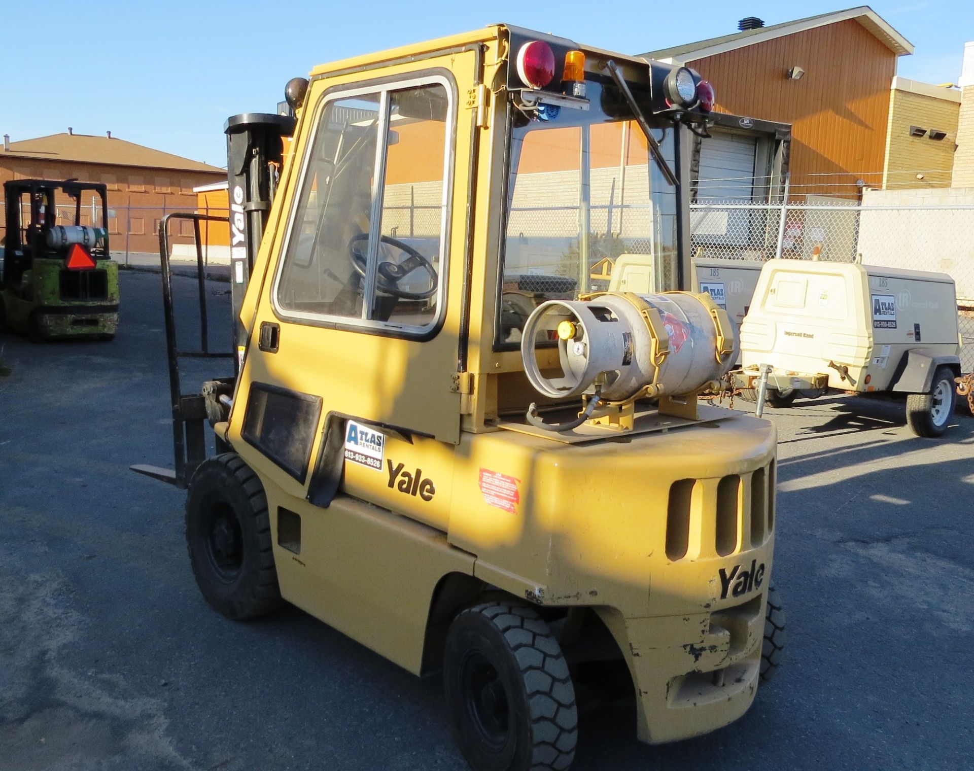 Yale Propane ForkliFt with Cabin 4000lbs - Image 7 of 9