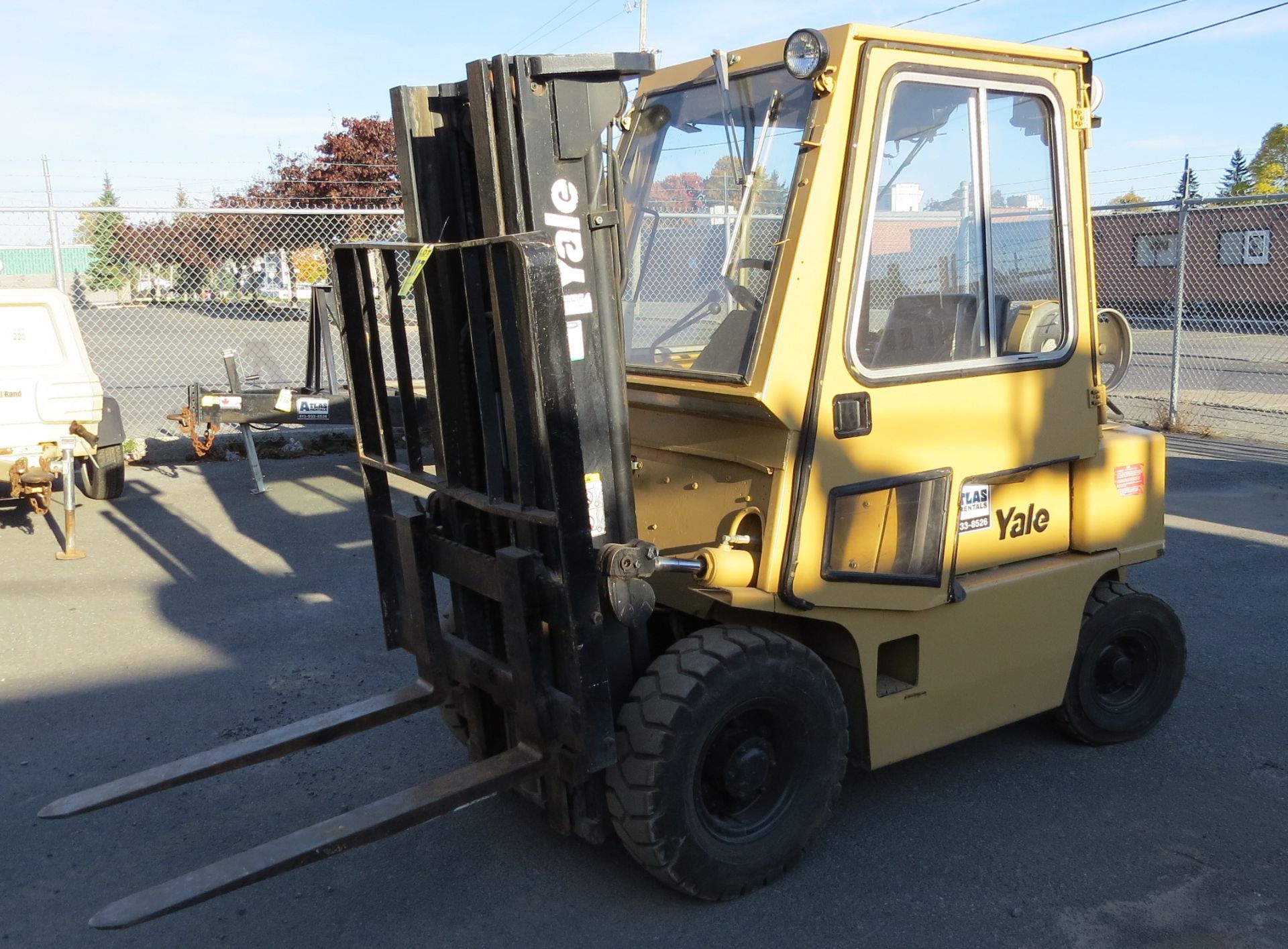 Yale Propane ForkliFt with Cabin 4000lbs - Image 6 of 9