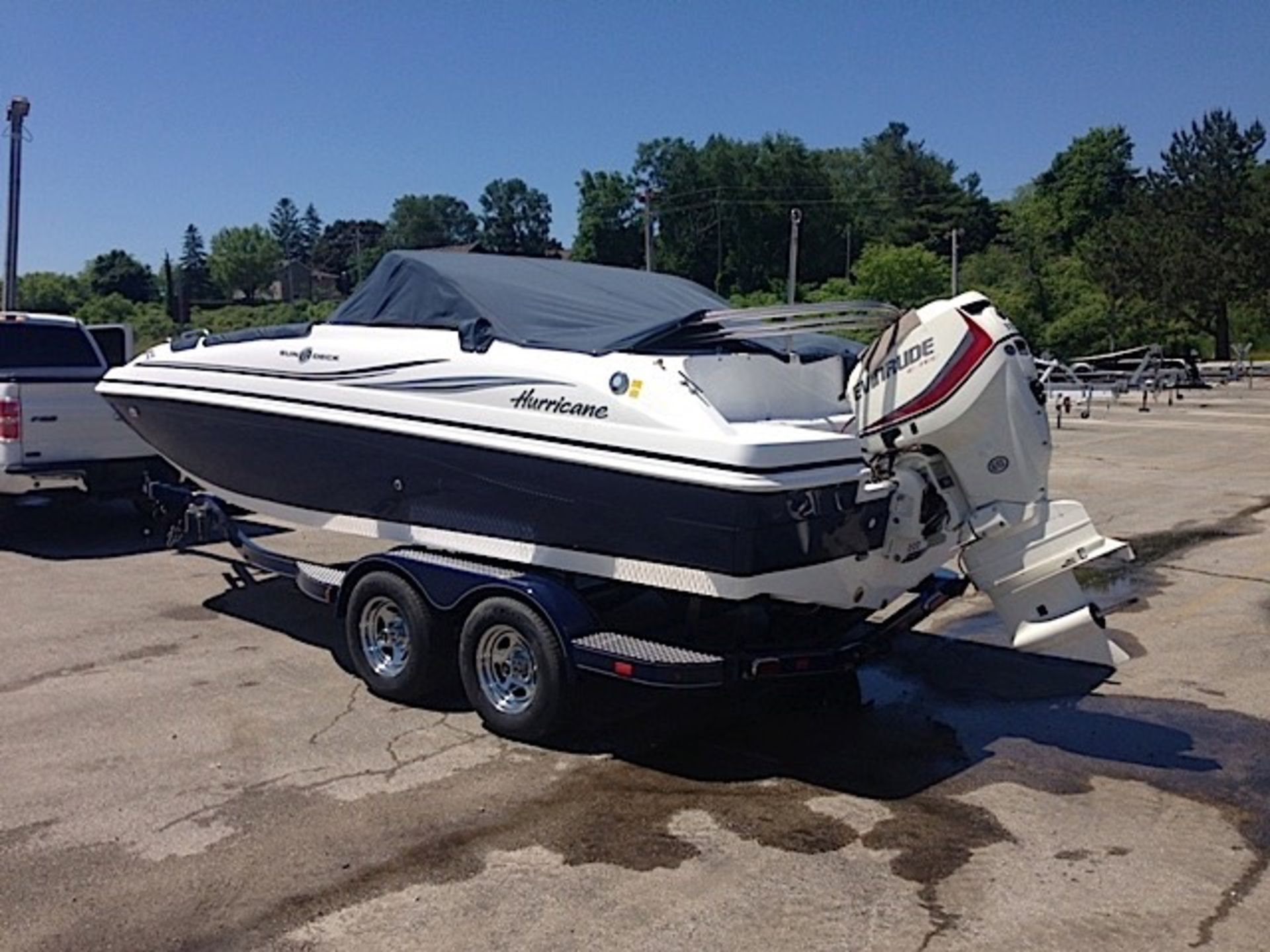 2014 HURRICAN SUNDECK (187) OUTBOARD BOAT WITH TRAILER - NEVER SEEN WATER  (NOT INCLUDING MOTOR)