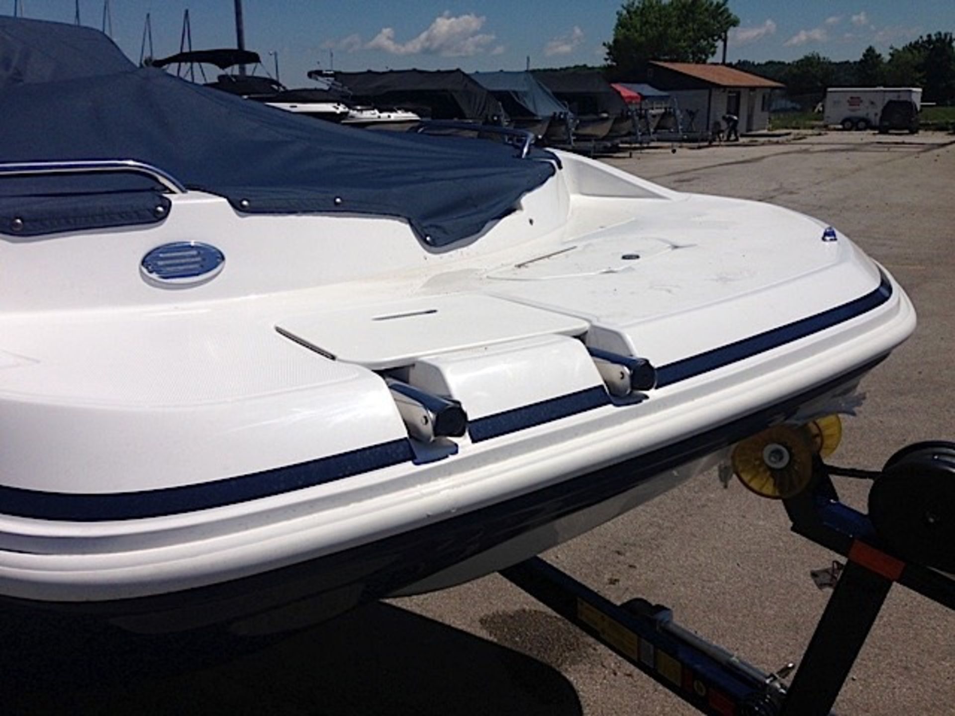 2014 HURRICAN SUNDECK (187) OUTBOARD BOAT WITH TRAILER - NEVER SEEN WATER  (NOT INCLUDING MOTOR) - Image 4 of 6