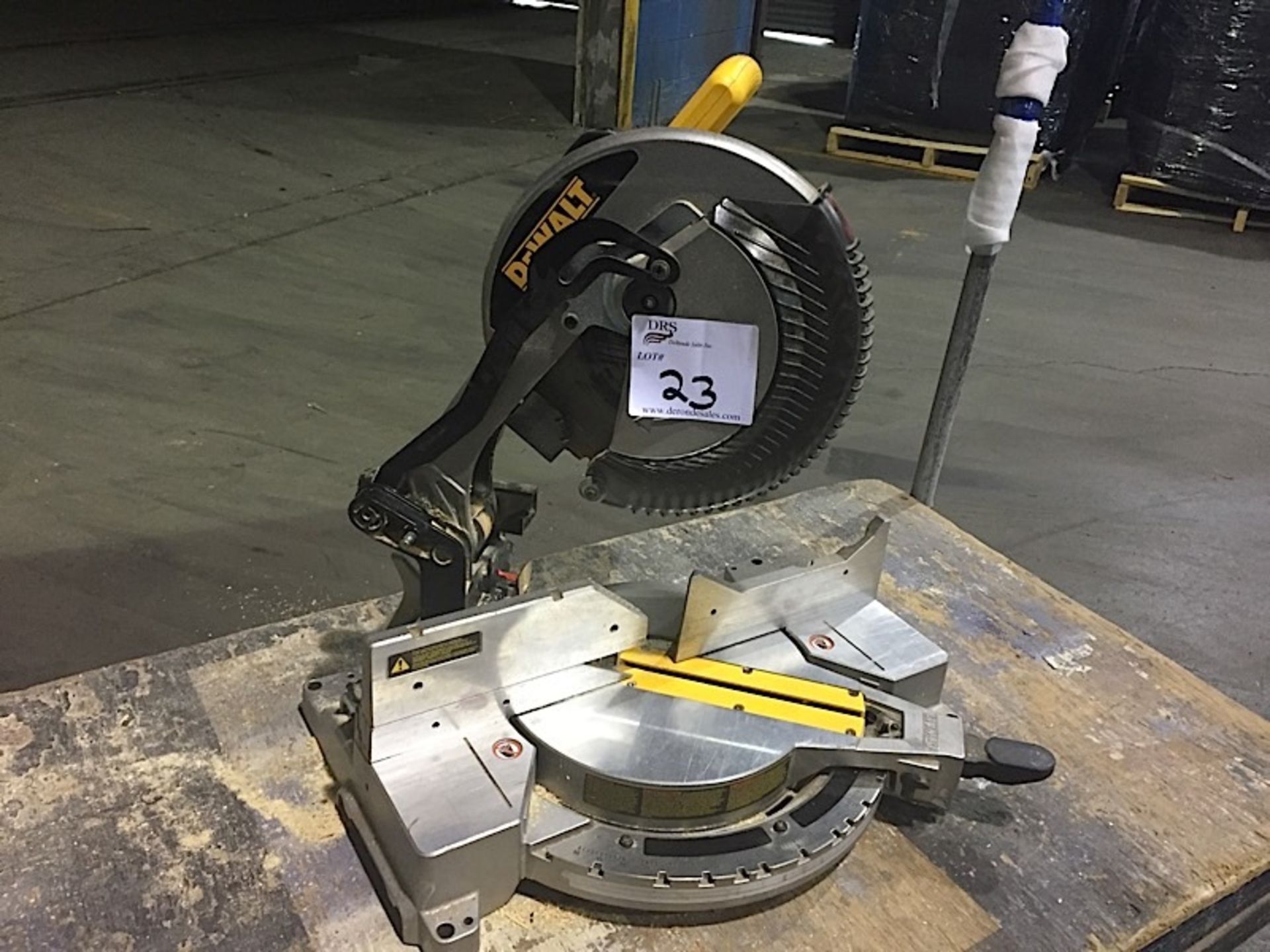 DEWALT MITRE SAW