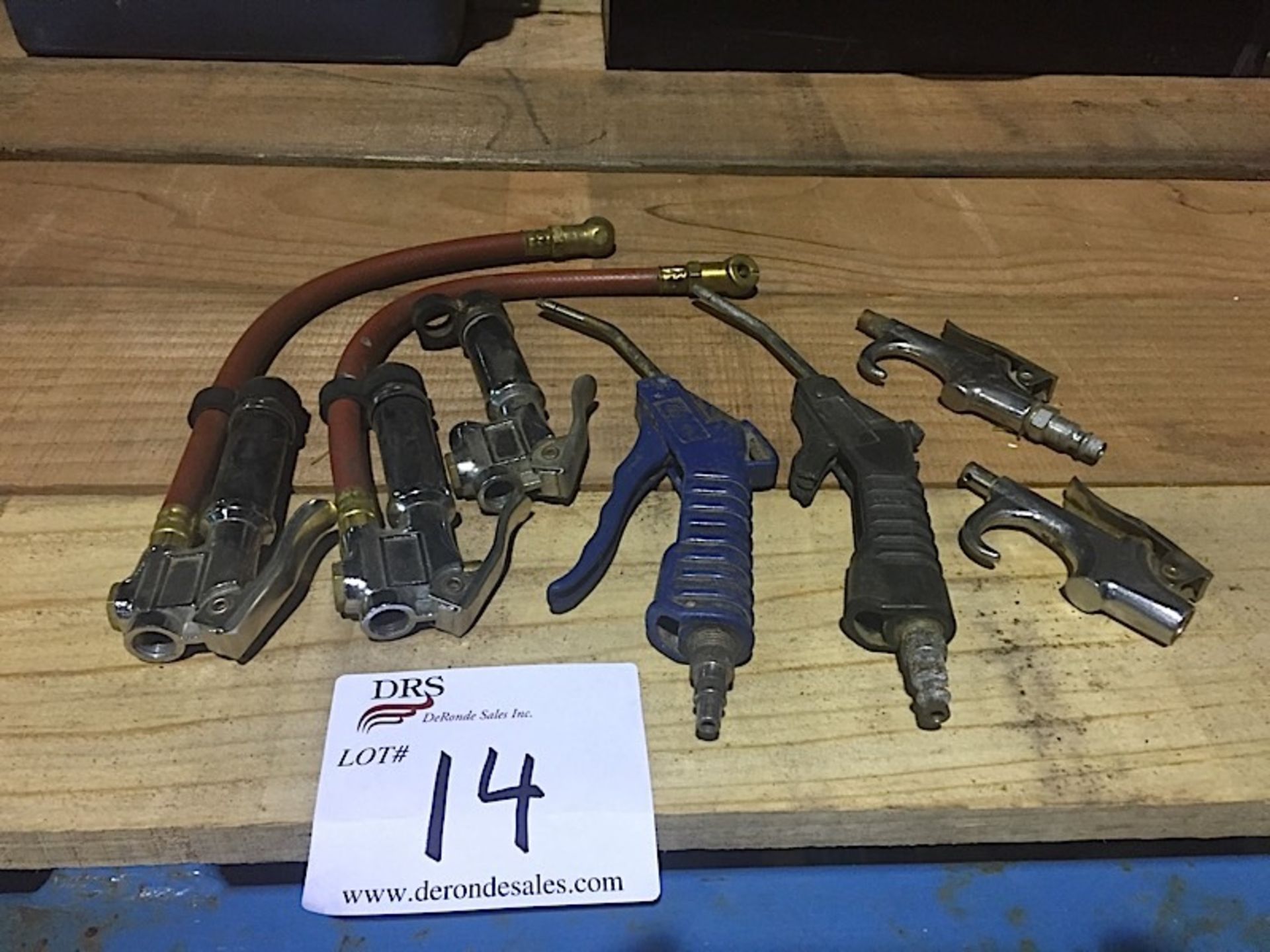 LOT OF PNEUMATIC TOOLS