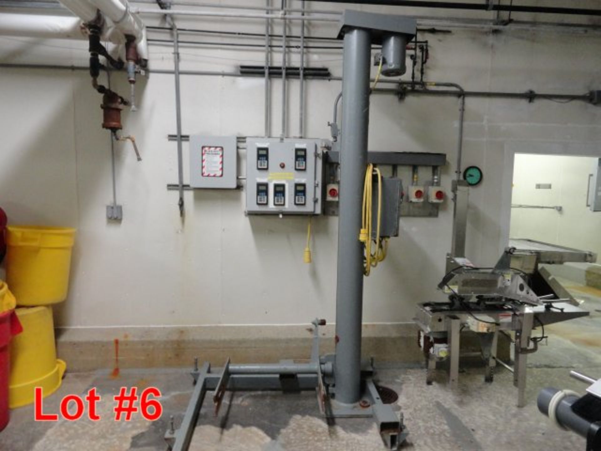 STEEL PIPE STYLE COLUMN LIFT, ELECTRIC DRIVE