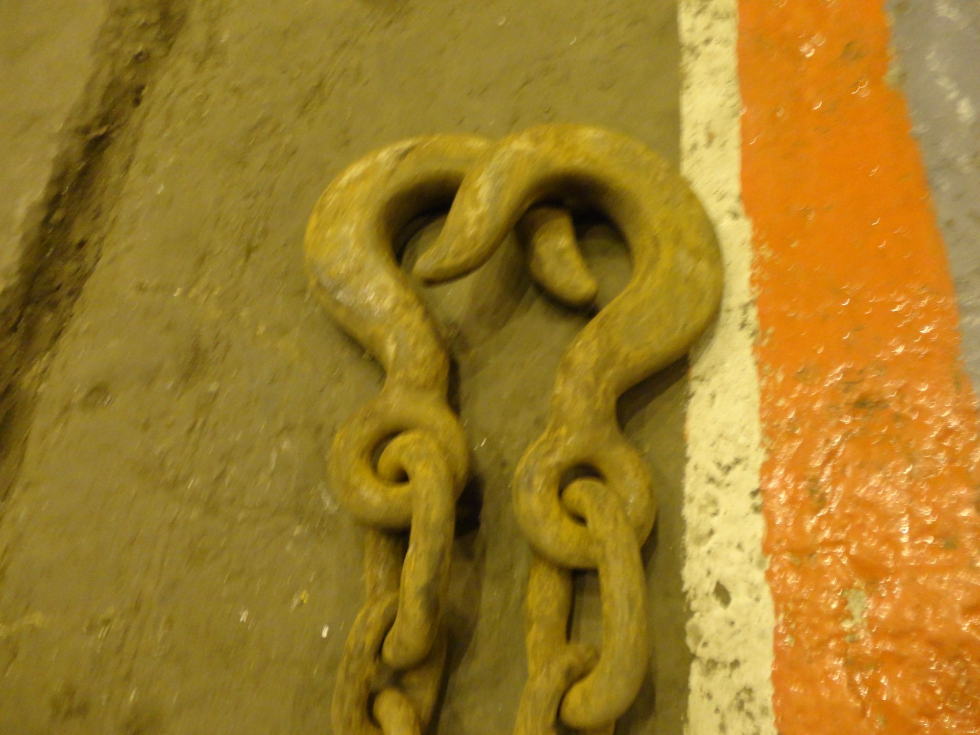 Lifting Chain 5/8 in x 8ft  #87 - Image 2 of 2