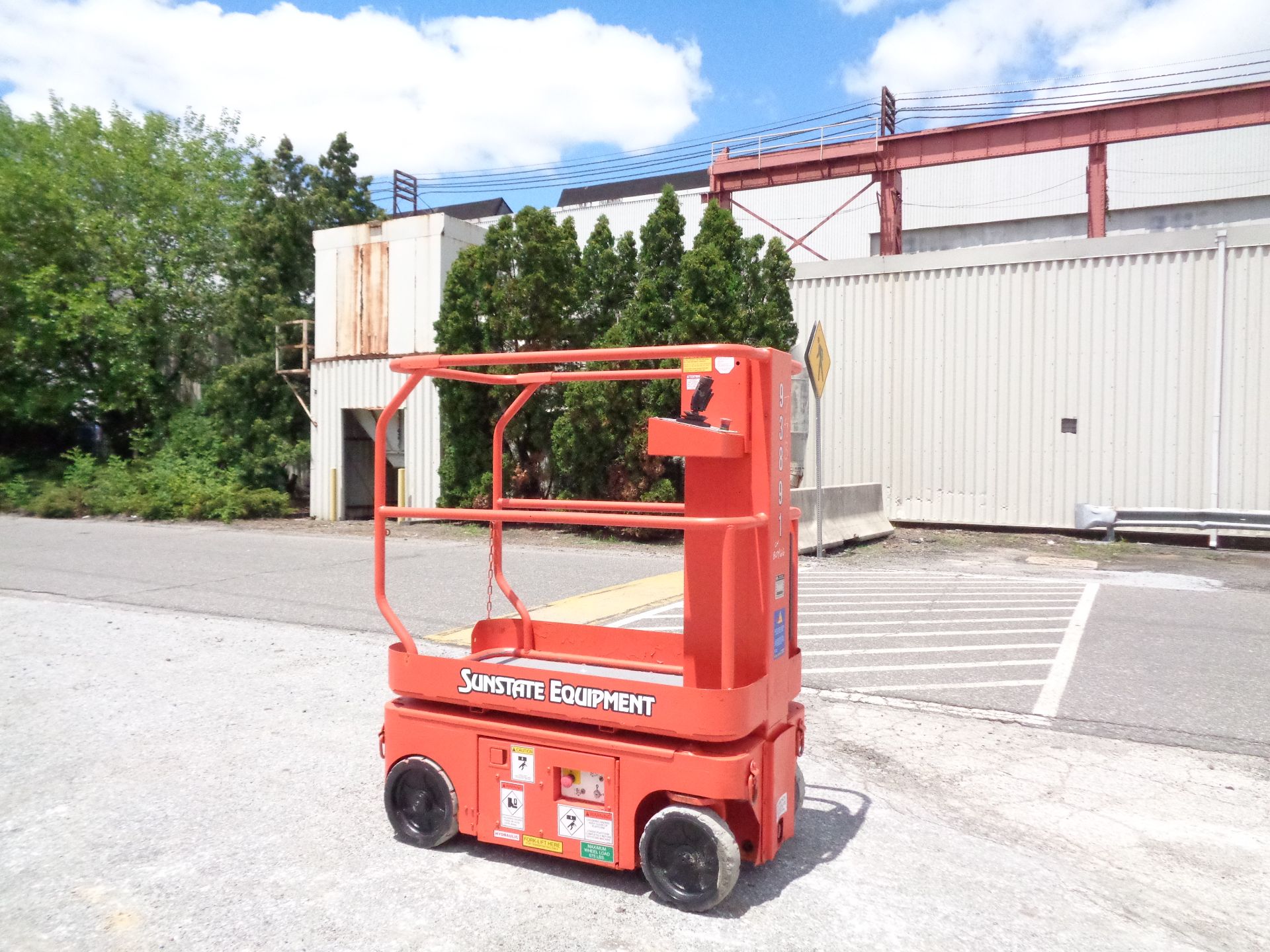 2009 Snorkel TM-12 Personal Electric Scissor Lift