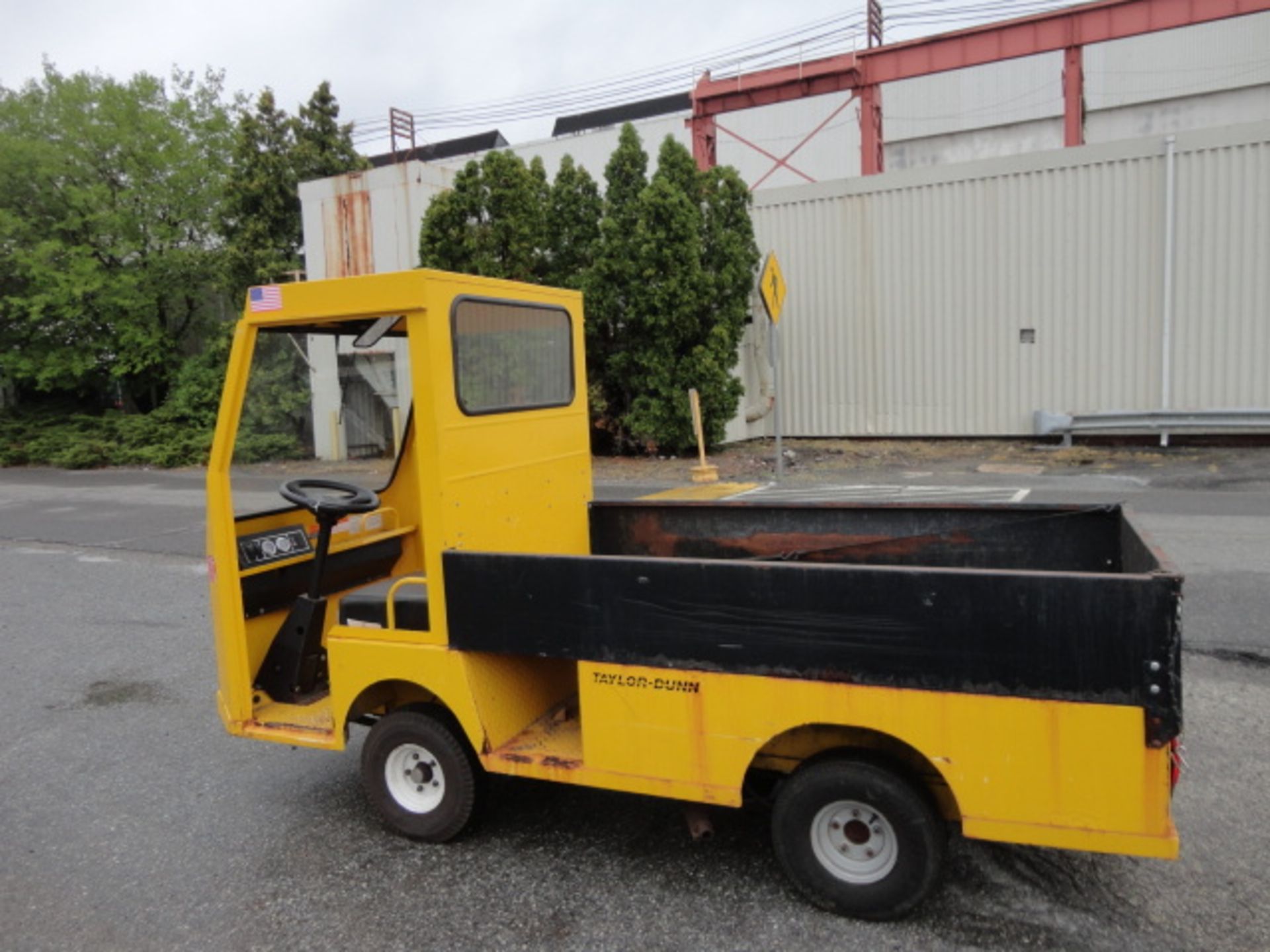 2009 Taylor Dunn Gas Powered Truck - Image 9 of 9