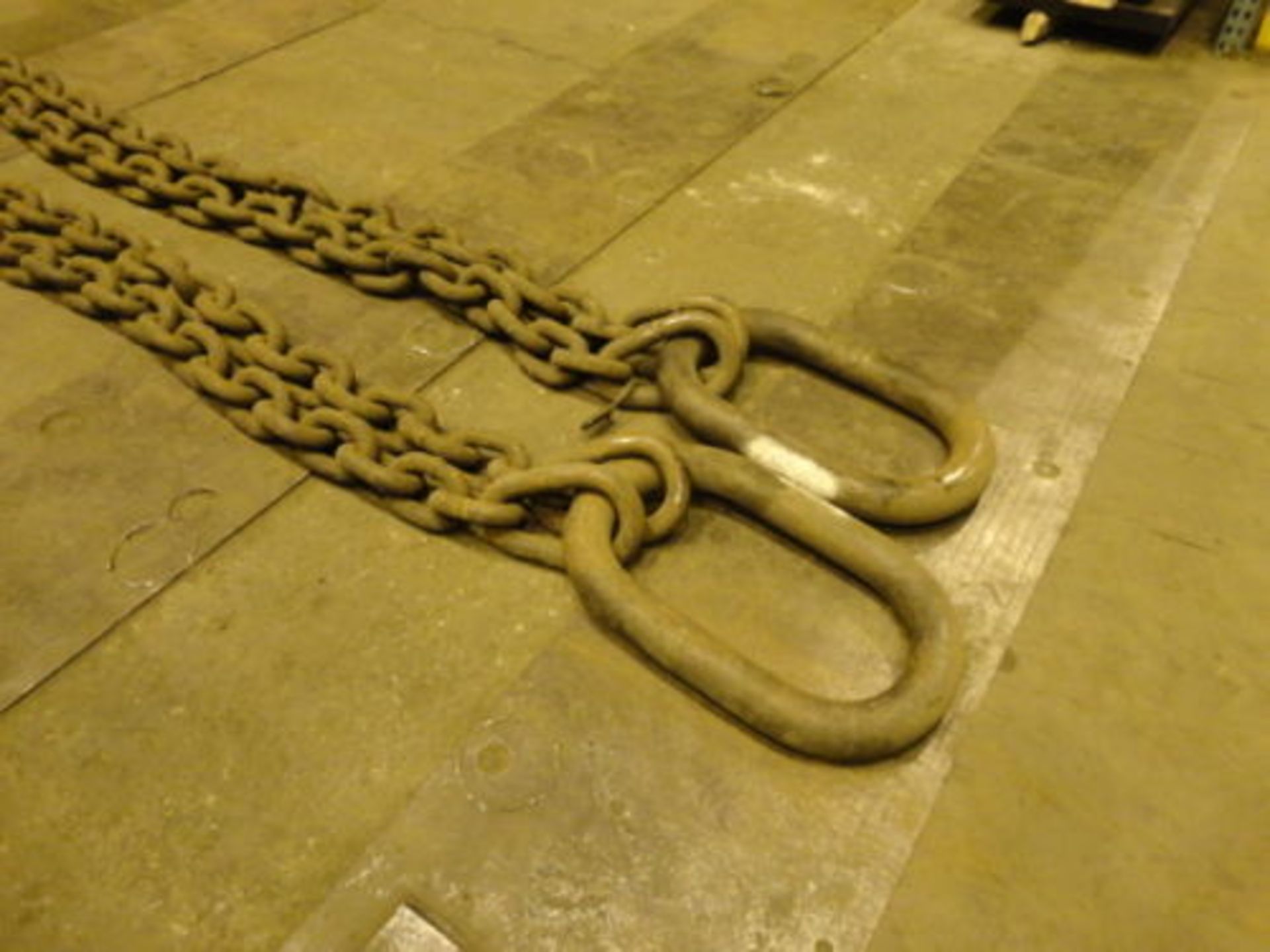 Large 4 Way Lifting Chain 18ft Long x 346,000 lbs - Image 2 of 4