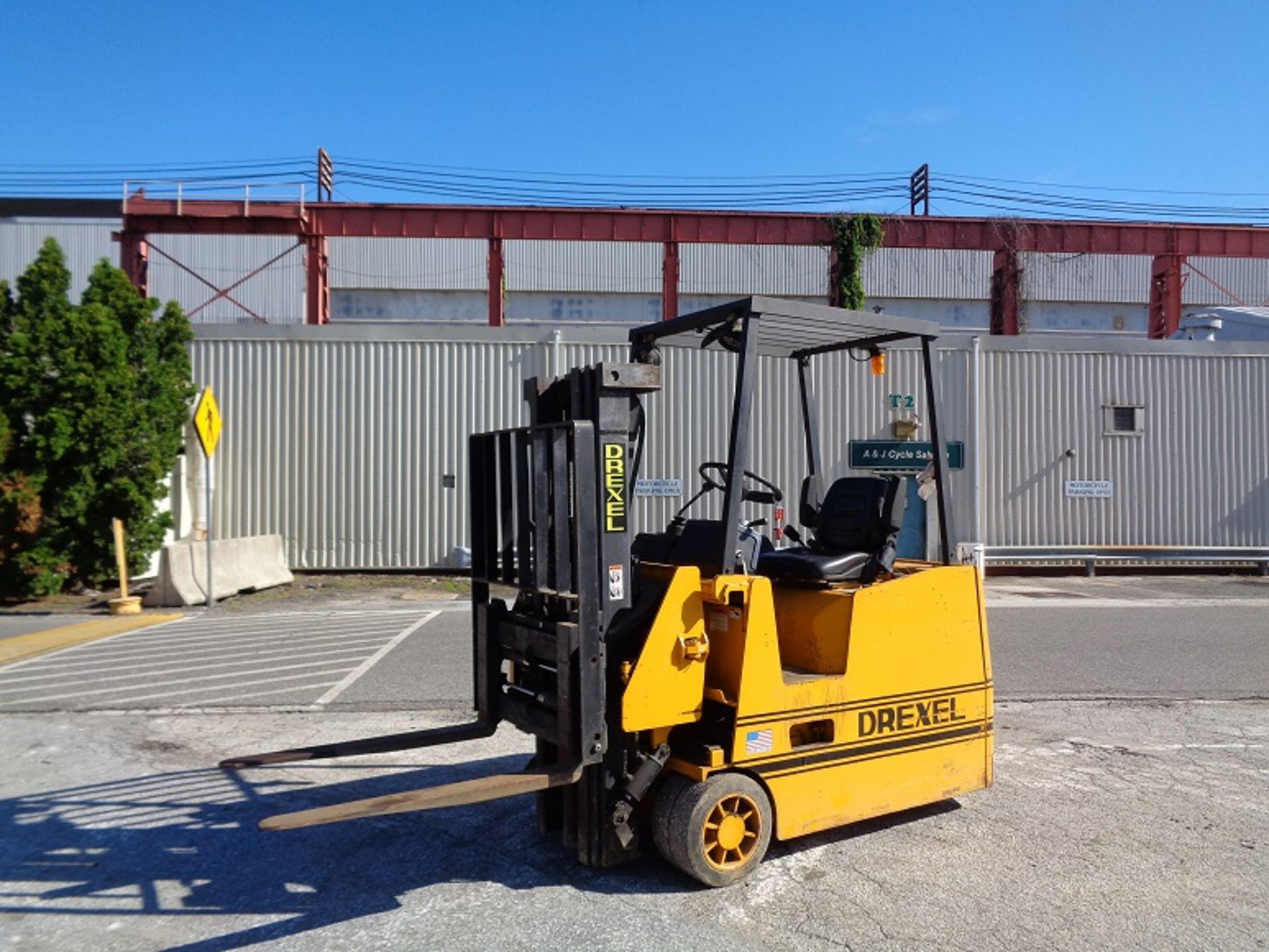 Drexel SLT30 3,000 lbs Electric Forklift - Side Loader - Swing Mast -Triple Mast - Image 8 of 10