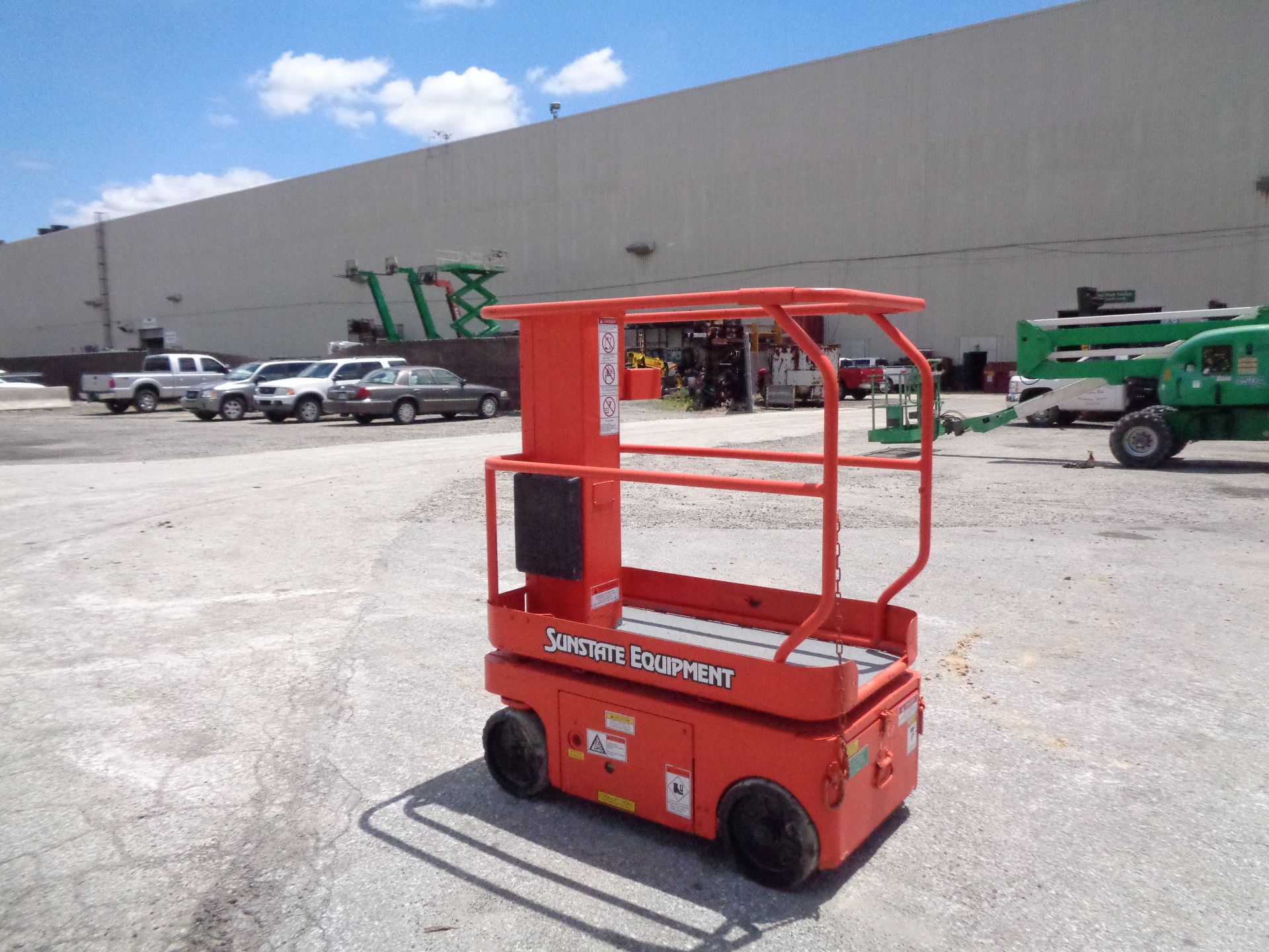 2009 Snorkel TM-12 Personal Electric Scissor Lift - Image 4 of 5