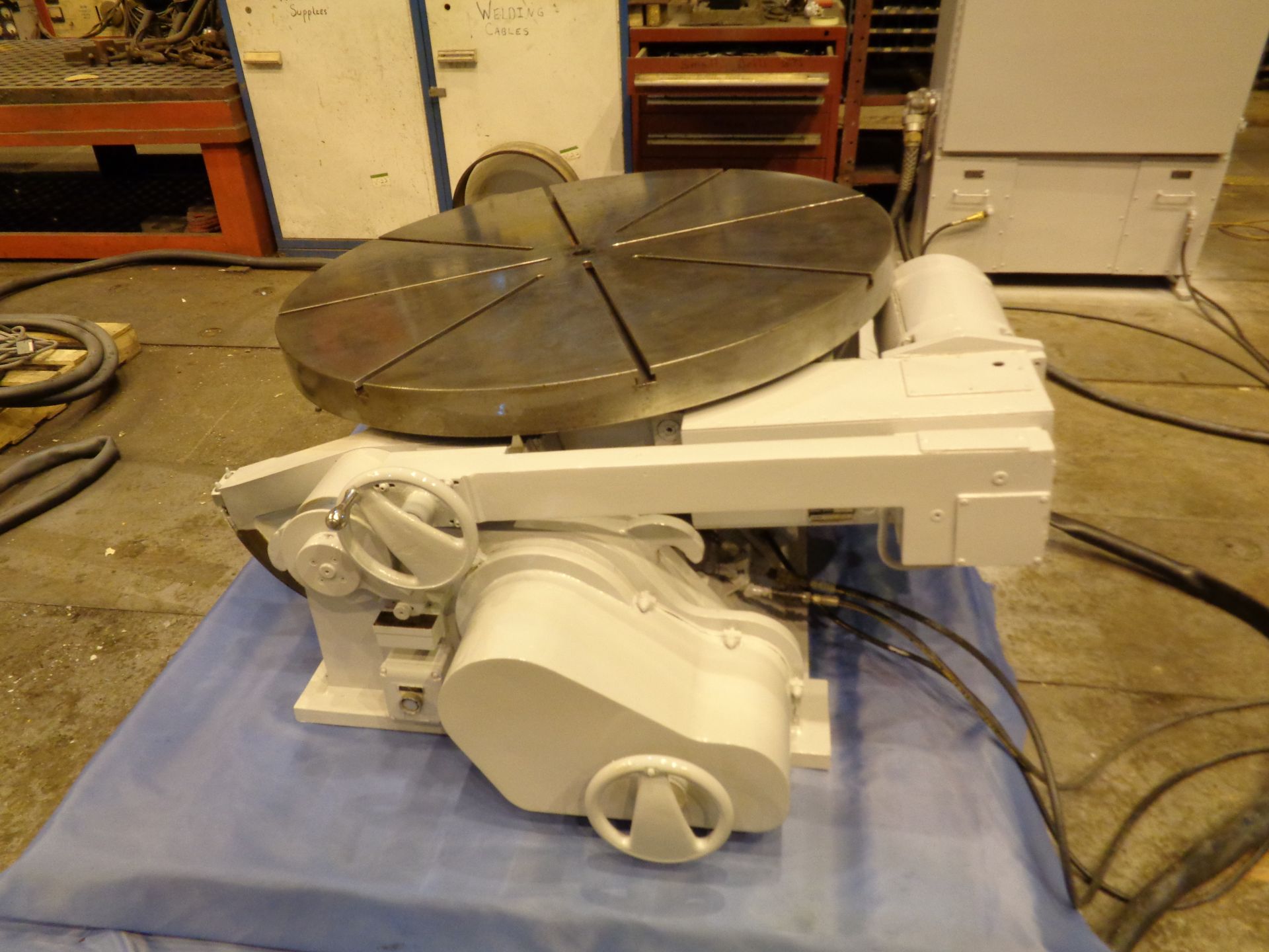 Knight 4th & 5th Axis Tilting Rotary Table 48in Dia - 50,000 lbs Capacity - Image 8 of 12