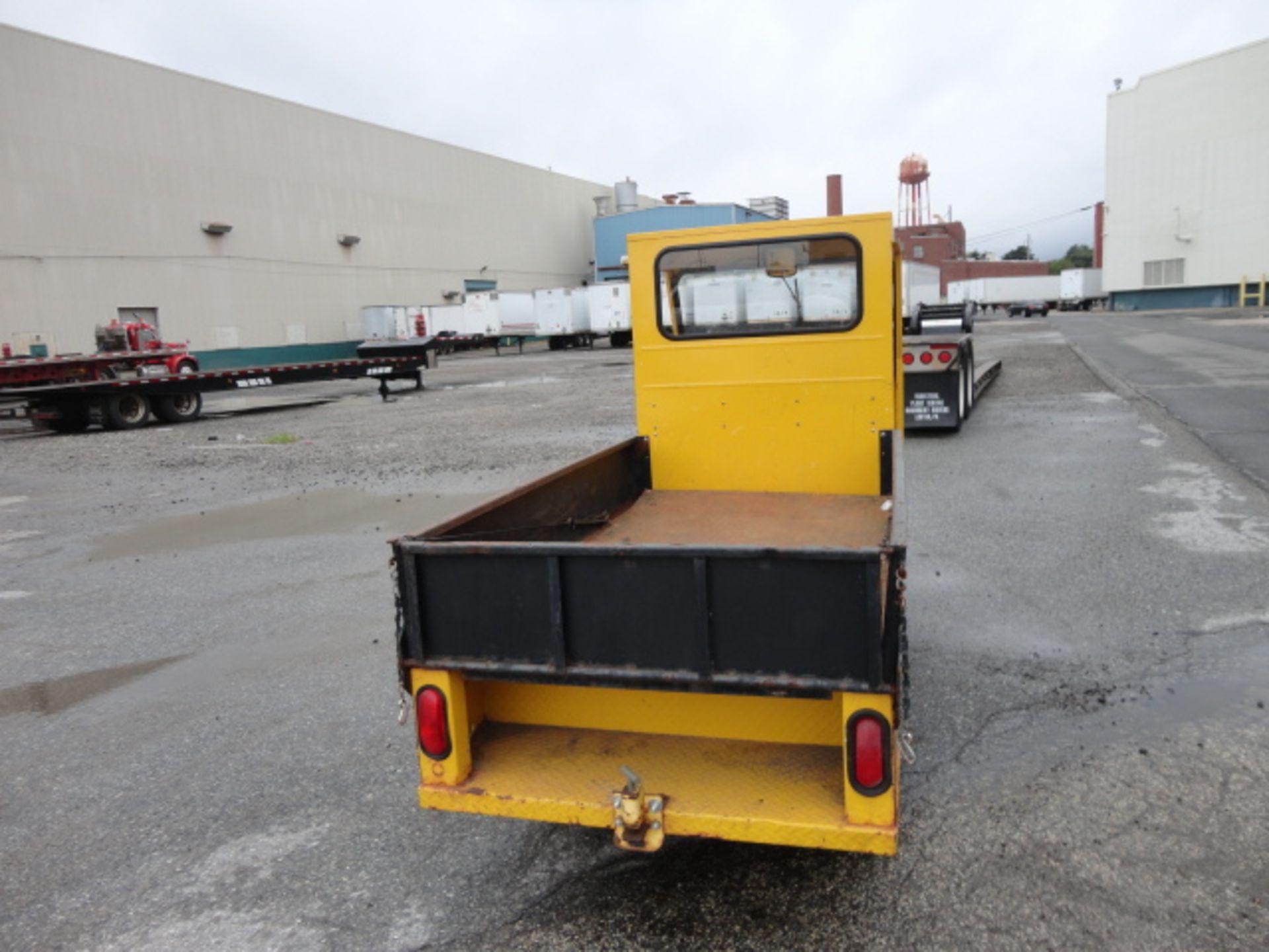 2009 Taylor Dunn Gas Powered Truck - Image 8 of 9