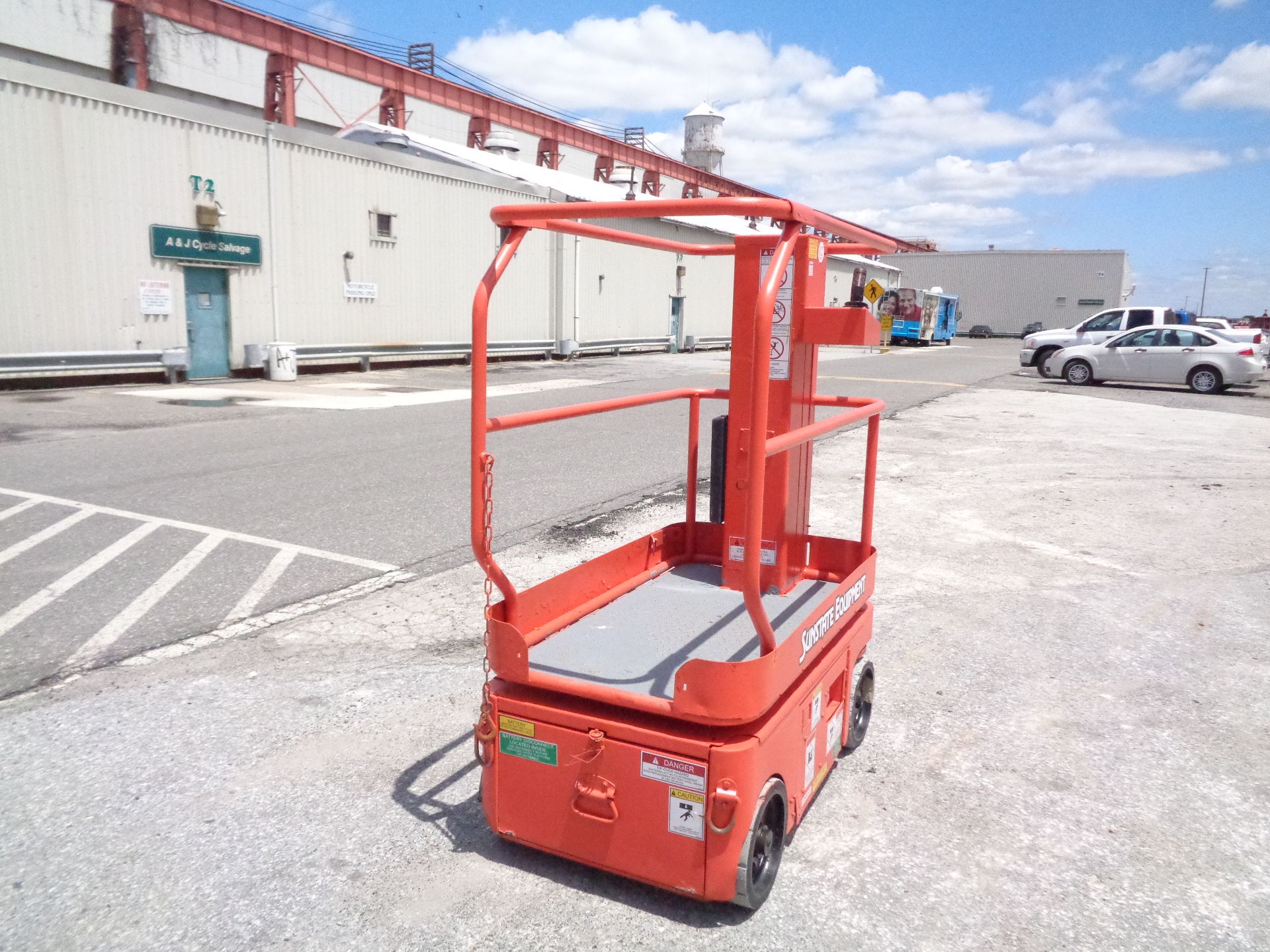 2009 Snorkel TM-12 Personal Electric Scissor Lift - Image 3 of 5