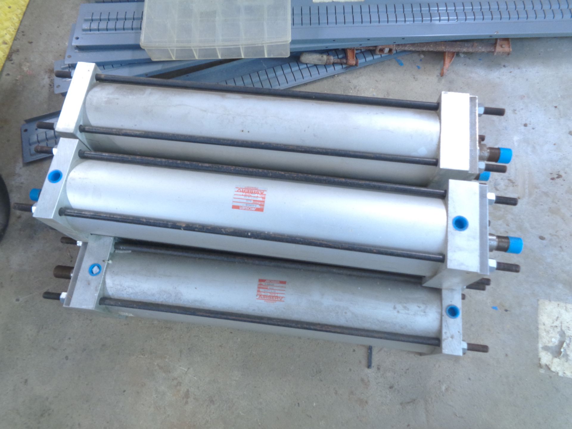 Lot of Air Cylinders - Image 5 of 6