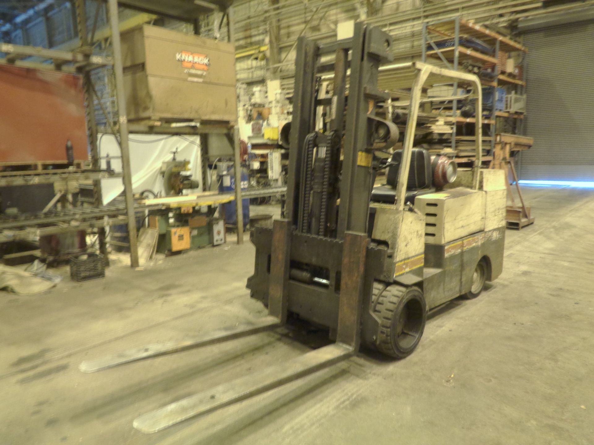 Allis Chalmer 12,000 lbs Forklift - Side Shift - Image 3 of 4