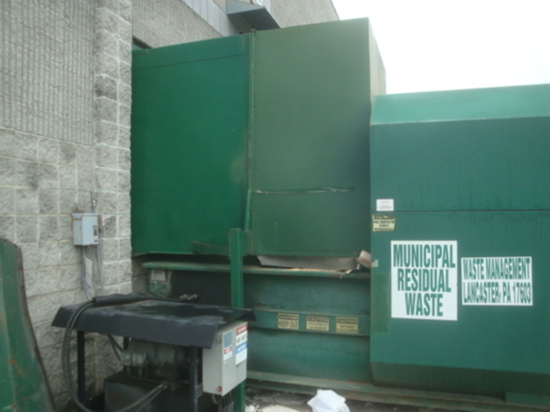 Rudco 3500 Self Contained Trash Compactor - Image 3 of 4