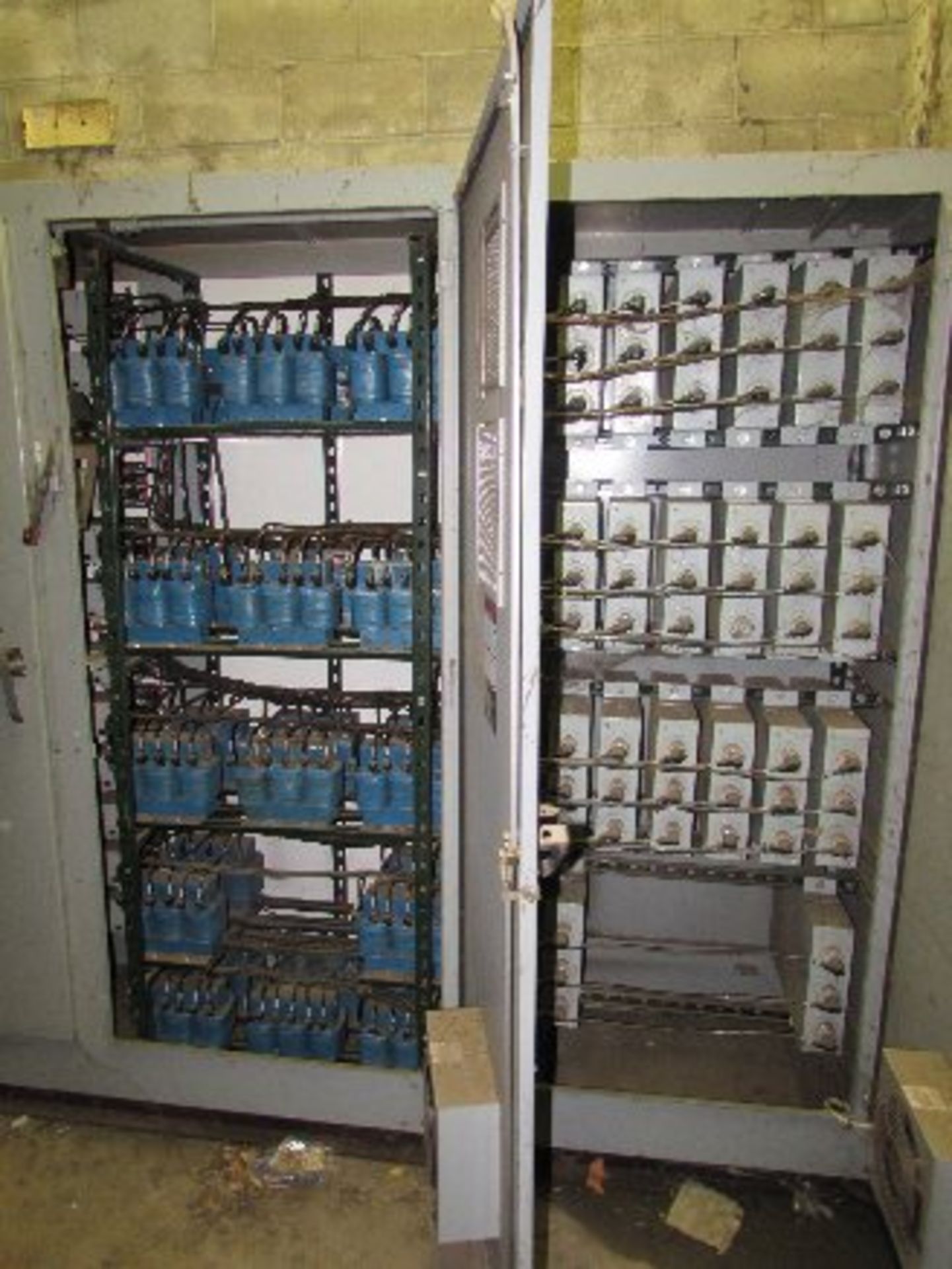 Arco Electric Power Factory Compasidor KVR 1200 , 480 Volts, 60HRz, 3-Phase, 1443.6 AMP, Capacitance - Image 2 of 2