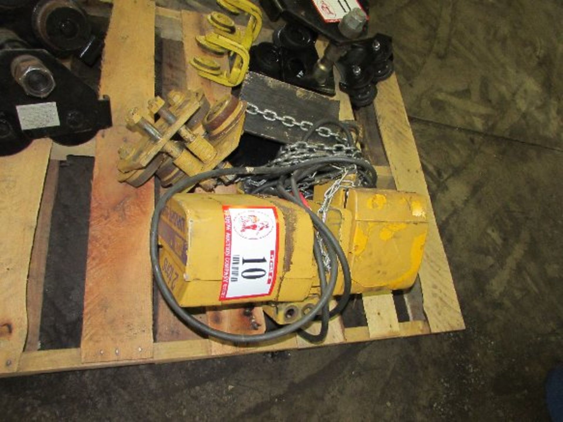 Acco Wright-way 2-Ton Electric Hoist, W/Trolley