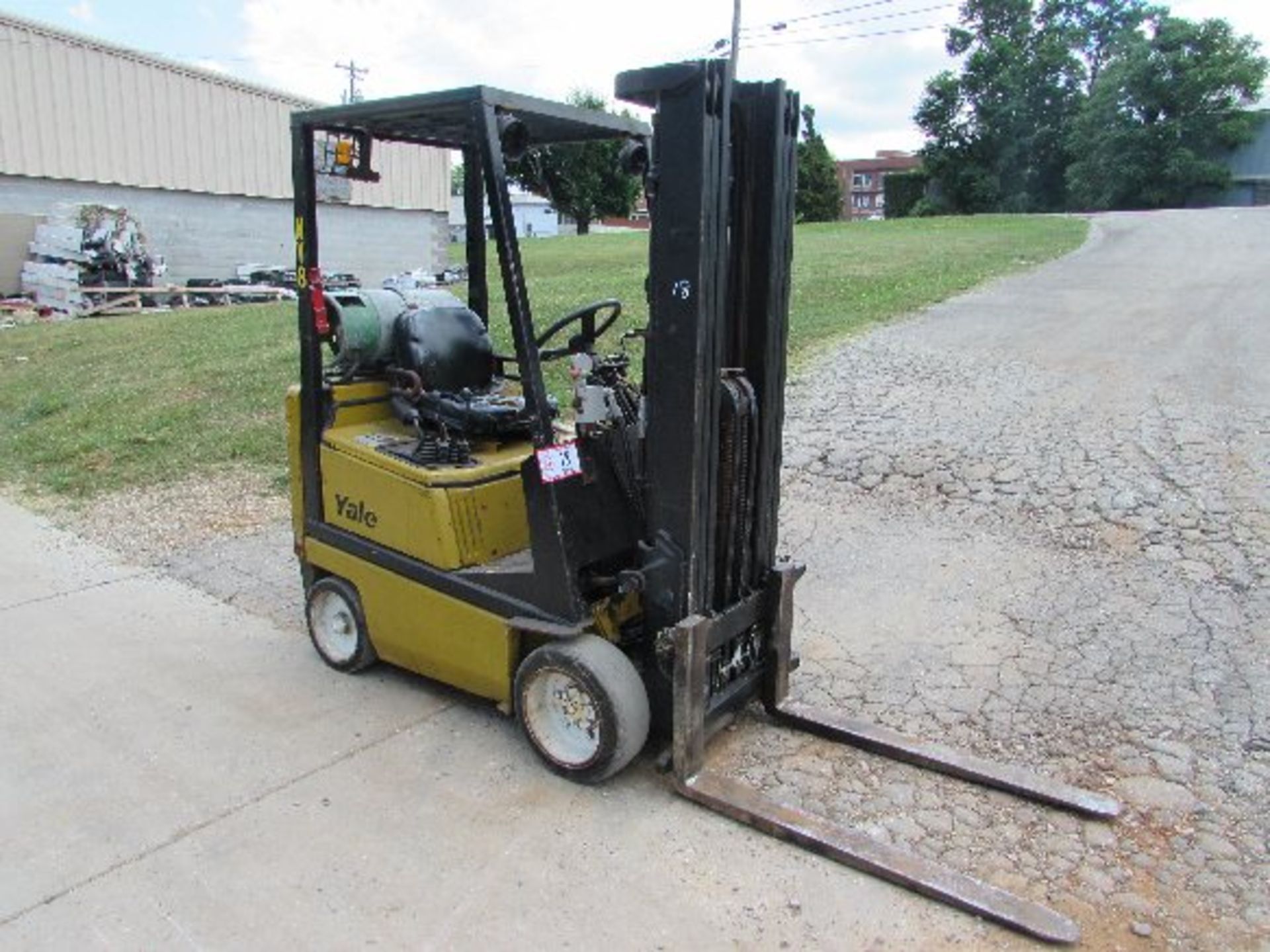 Yale Forklift Mdl GLC030AFNUAE082, 3,000LB, 189" Lift, Solid Tire, LP Gas, S/N A809N0368IU