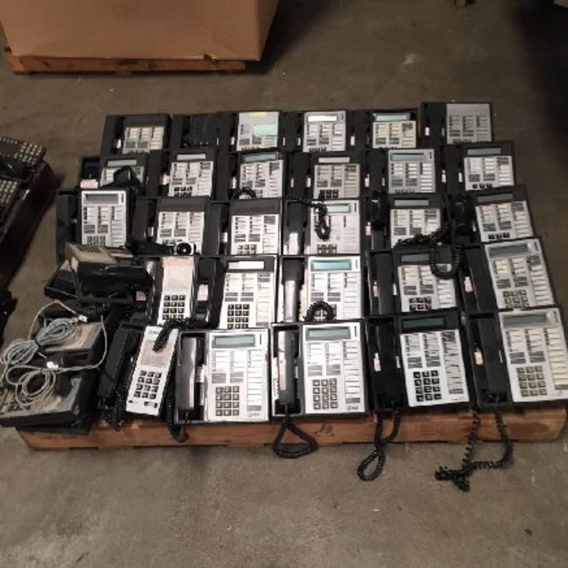 Lucent Phones, some AT&T, 67 phones total, 3 pallets - Image 3 of 3