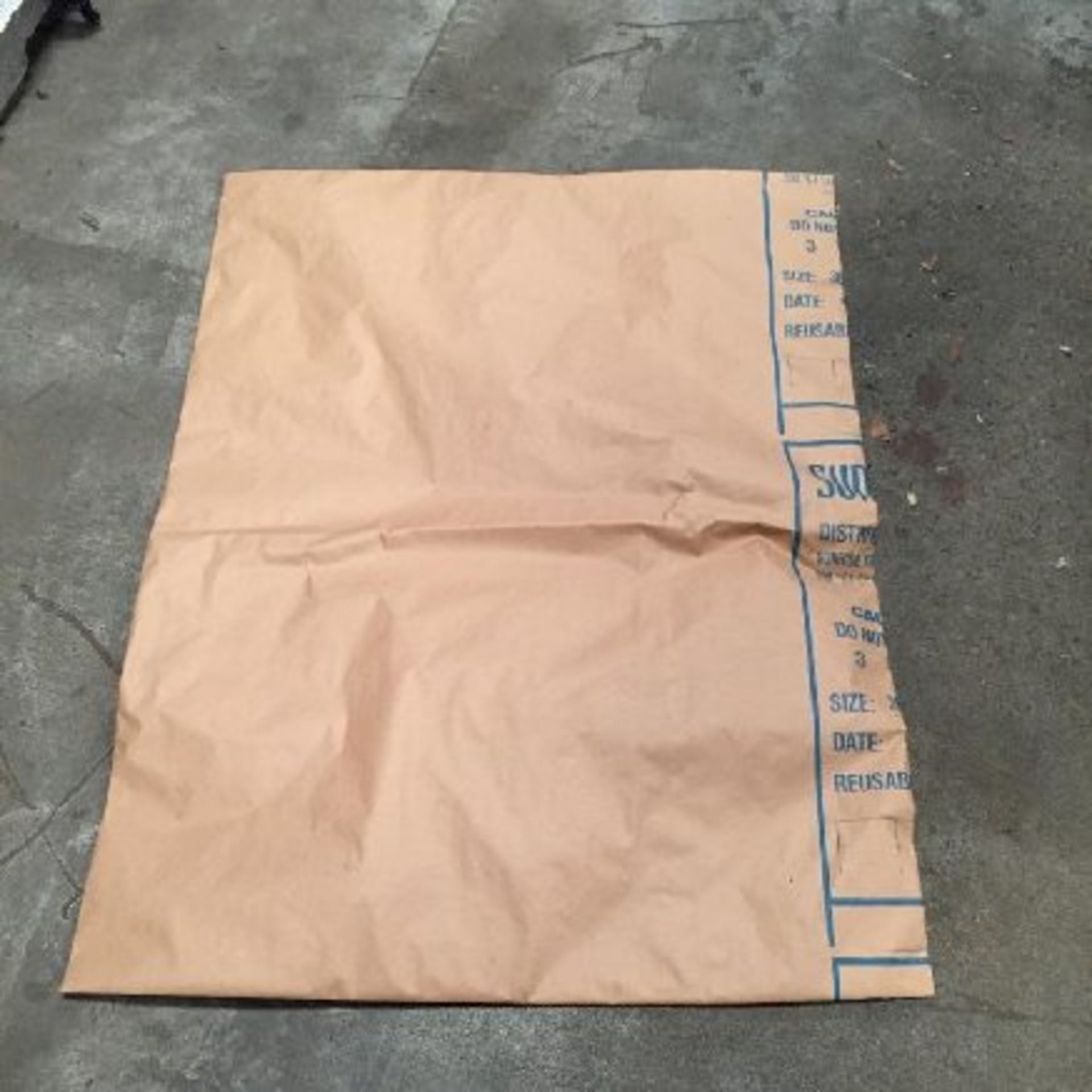 36 x 48 2 ply air bags, Approx. 225 bags, 3 PSI limit.