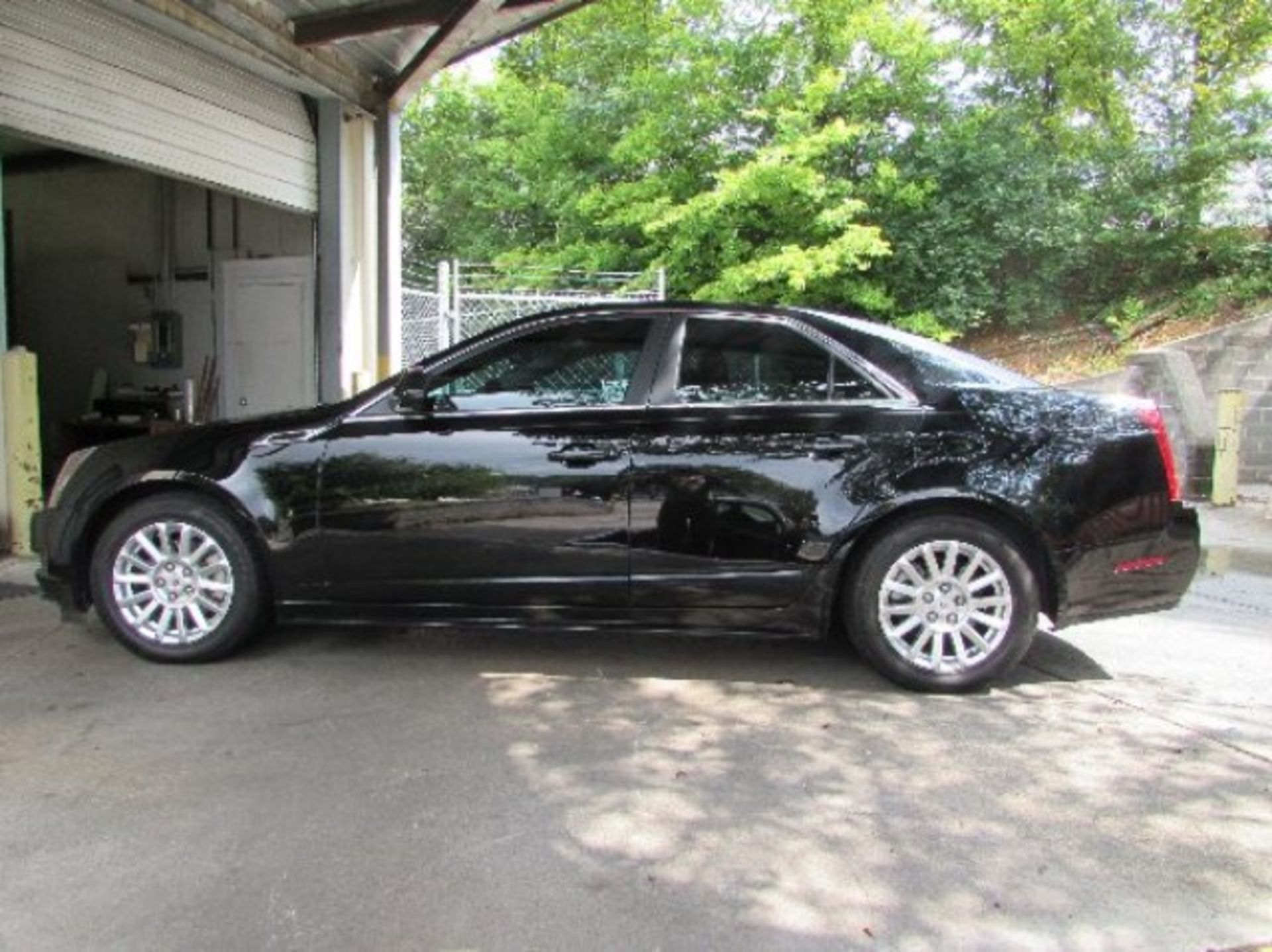 2011 Cadillac CTS, V6, Auto, leather, power windows, power doors, Loaded , ODO 75,391, VIN#