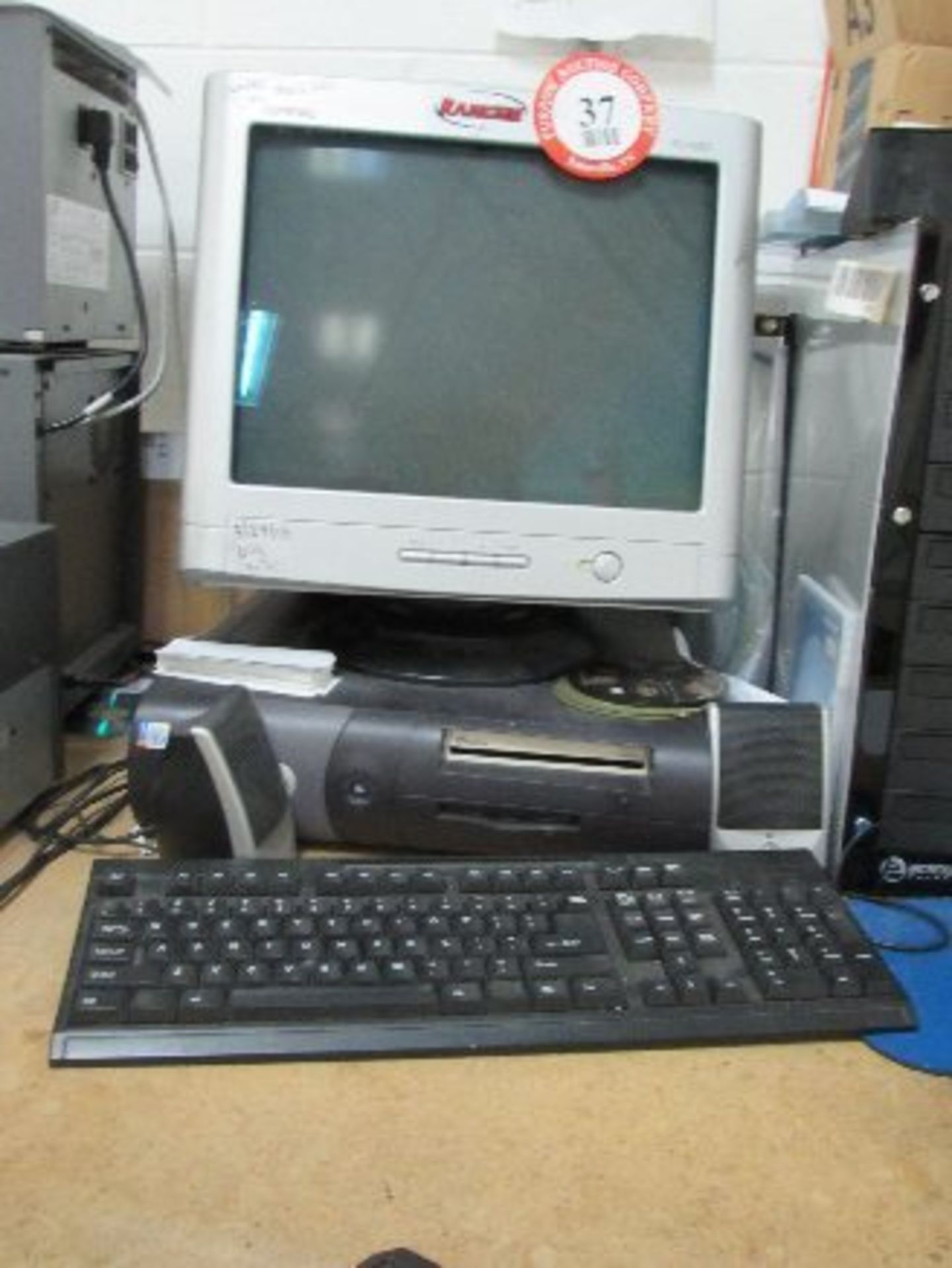 Dell Desktop Computer, w/flat screen monitor, keyboard and mouse & Speakers