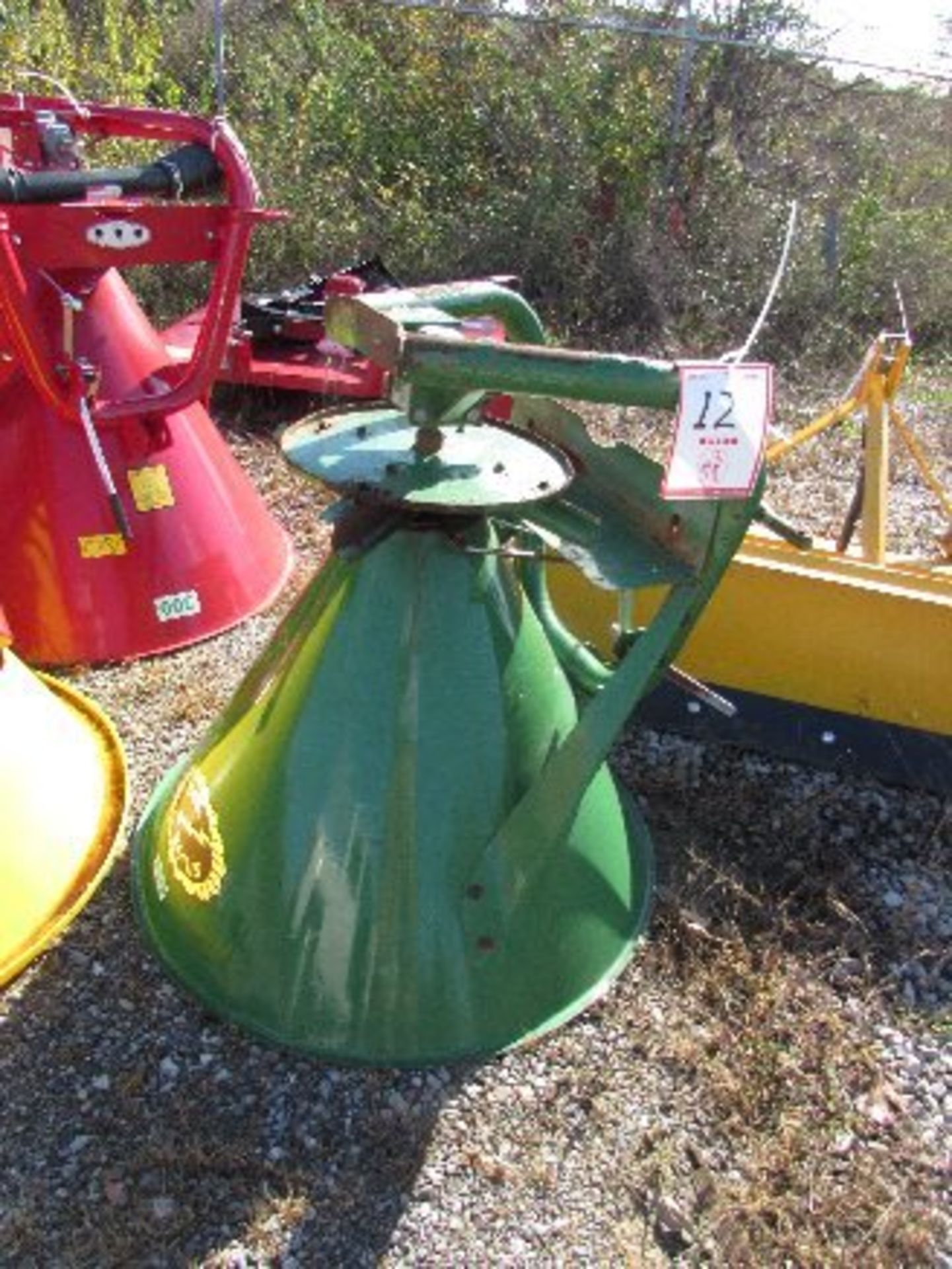 Silver Edge 3 pt. Fertilizer Spreader - Image 2 of 2