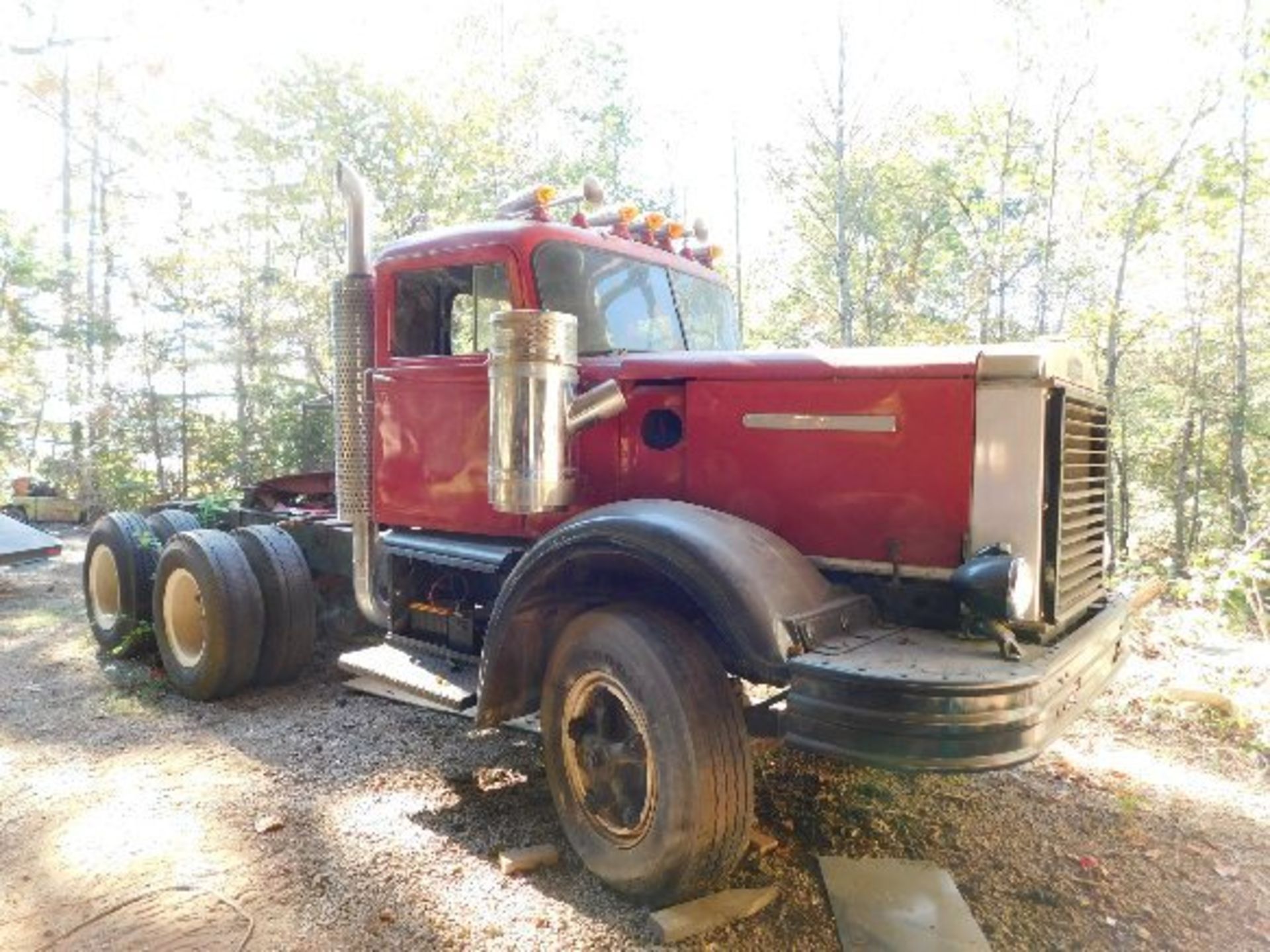 1966 Autocar Road Tractor, 300 Cummins, dual tandem, aluminum body, runs good