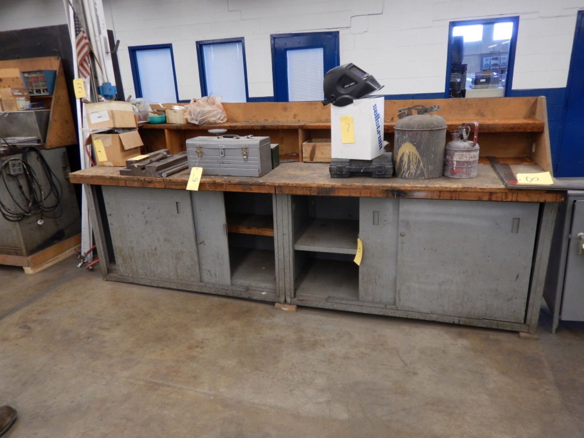 1 Wood workbench