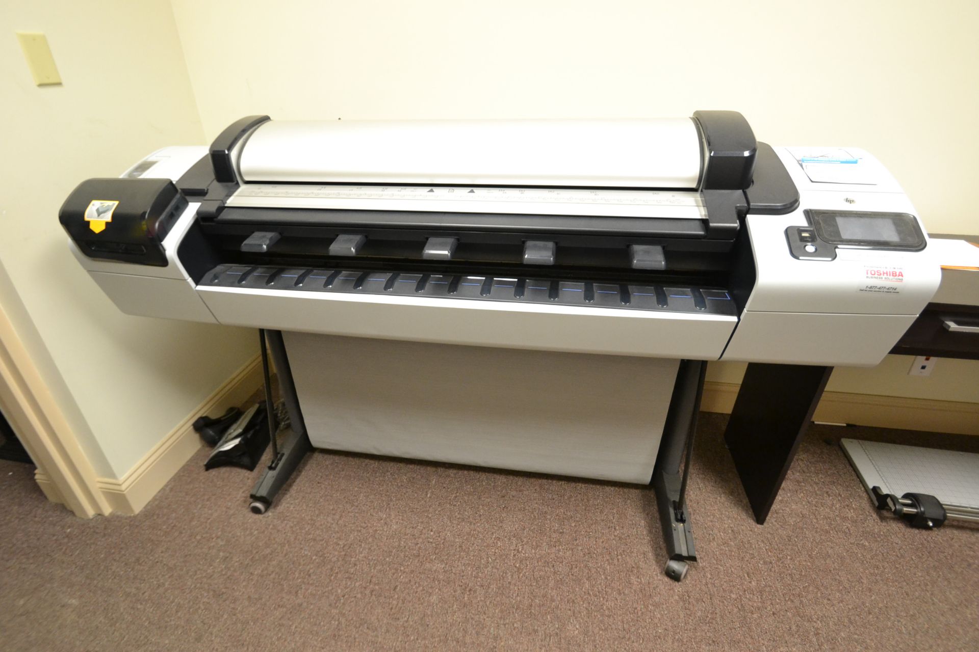 WIDE FORMAT PRINTER, HP, MDL HP DESIGN JET 2300, SER# CN33HFK01M